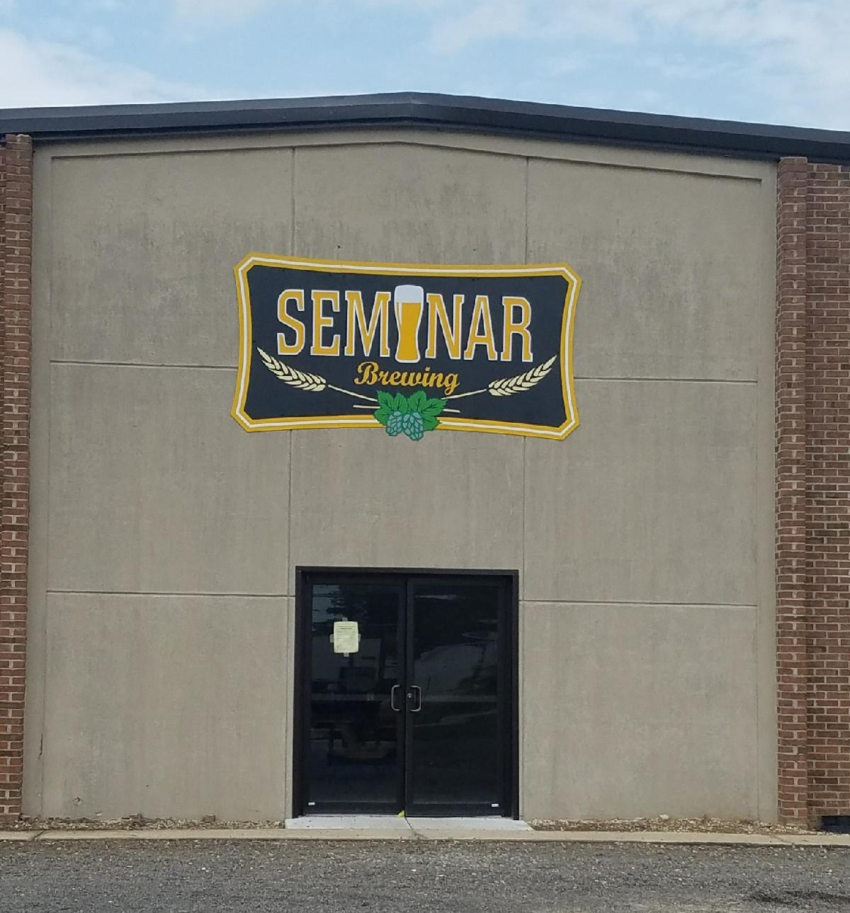 Seminar Brewing Taproom and Grille