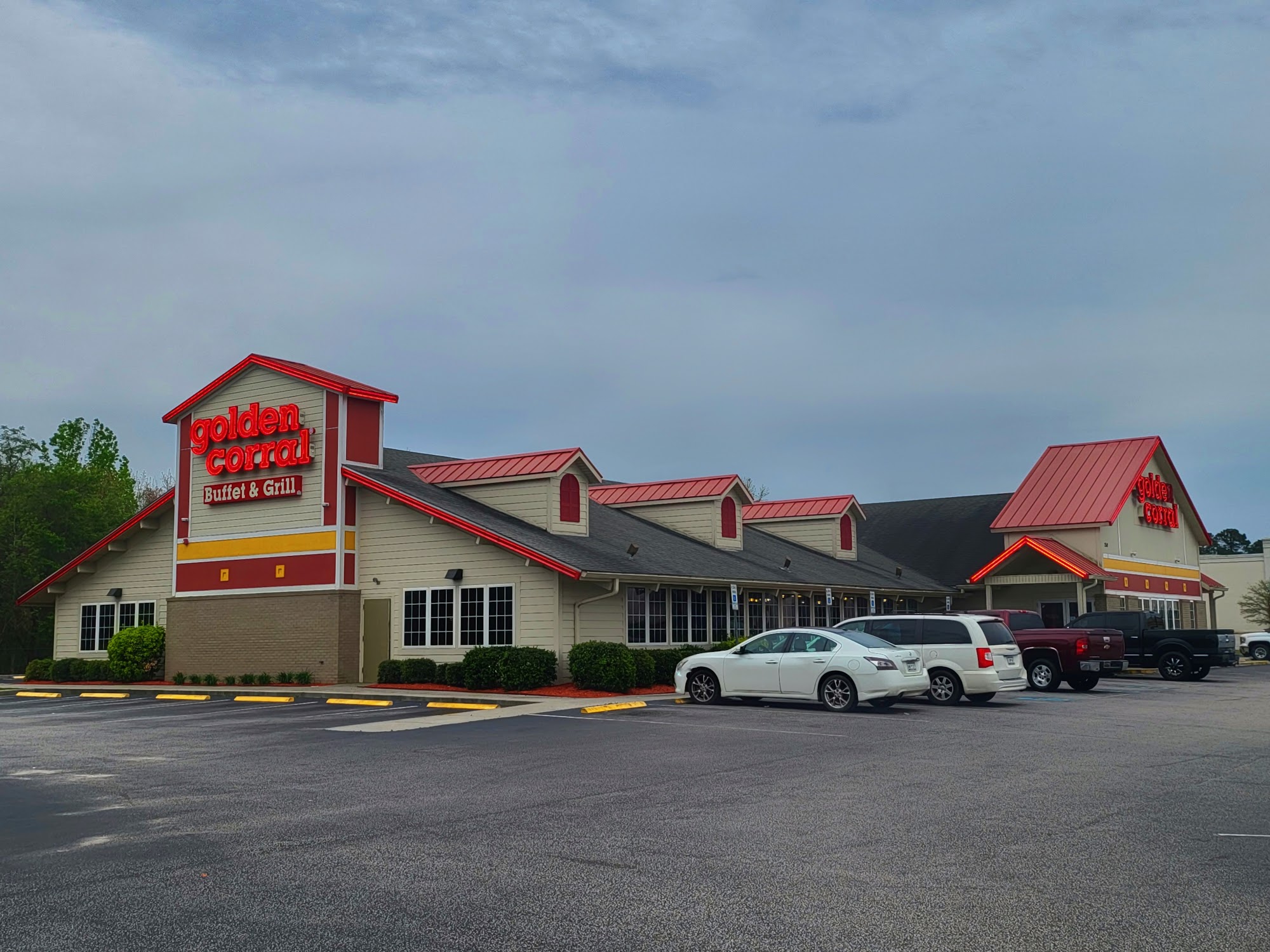 Golden Corral Buffet & Grill