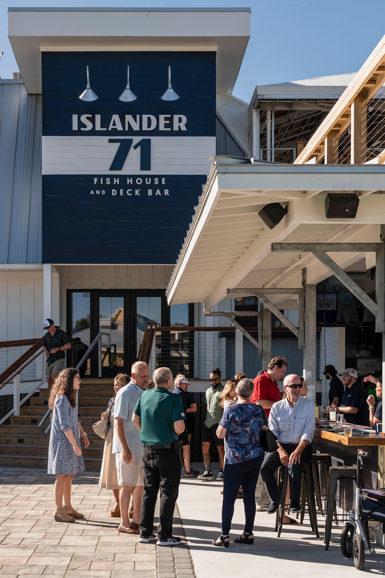 Islander 71 Fish House and Deck Bar