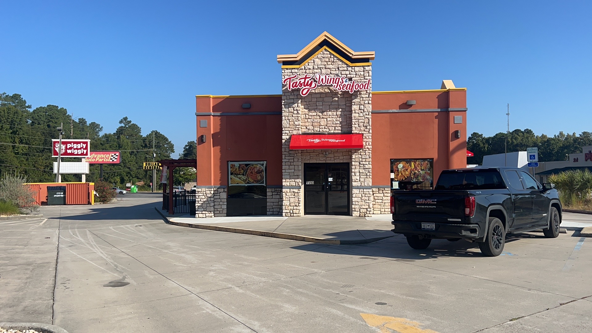 TASTY WINGS SEAFOOD