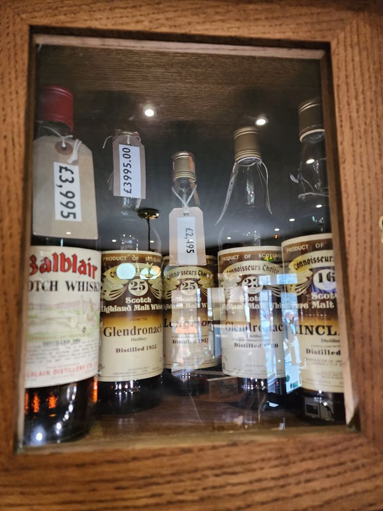 Royal Mile Whiskies Edinburgh