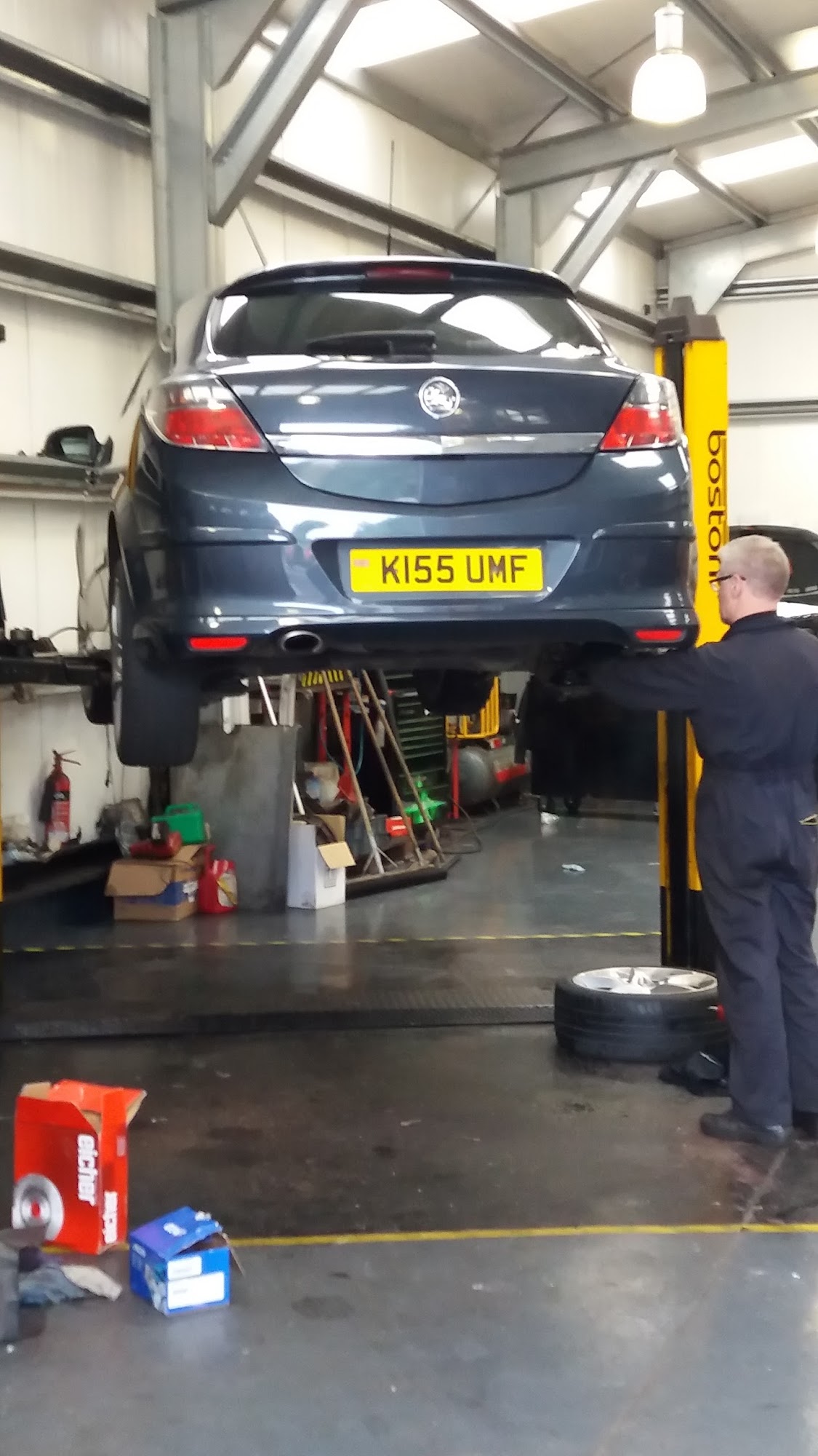 Summerston MOT Centre