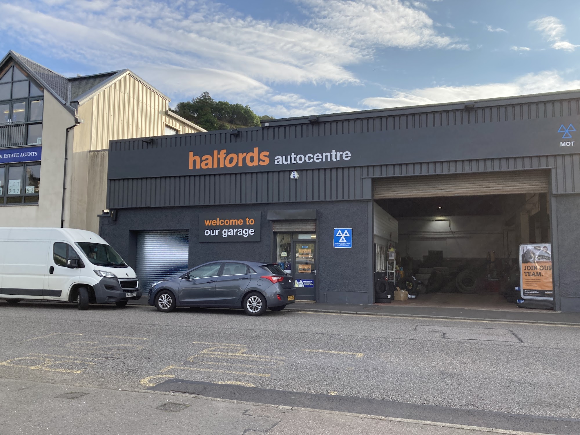 Halfords autocentre Mcconechys