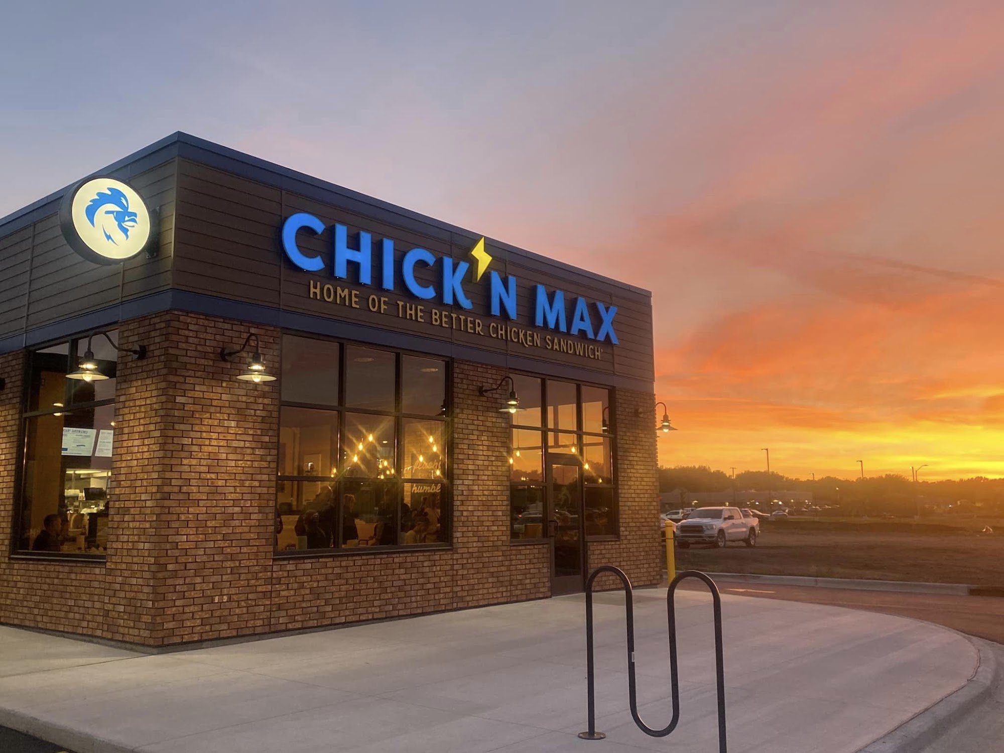 Chick N Max