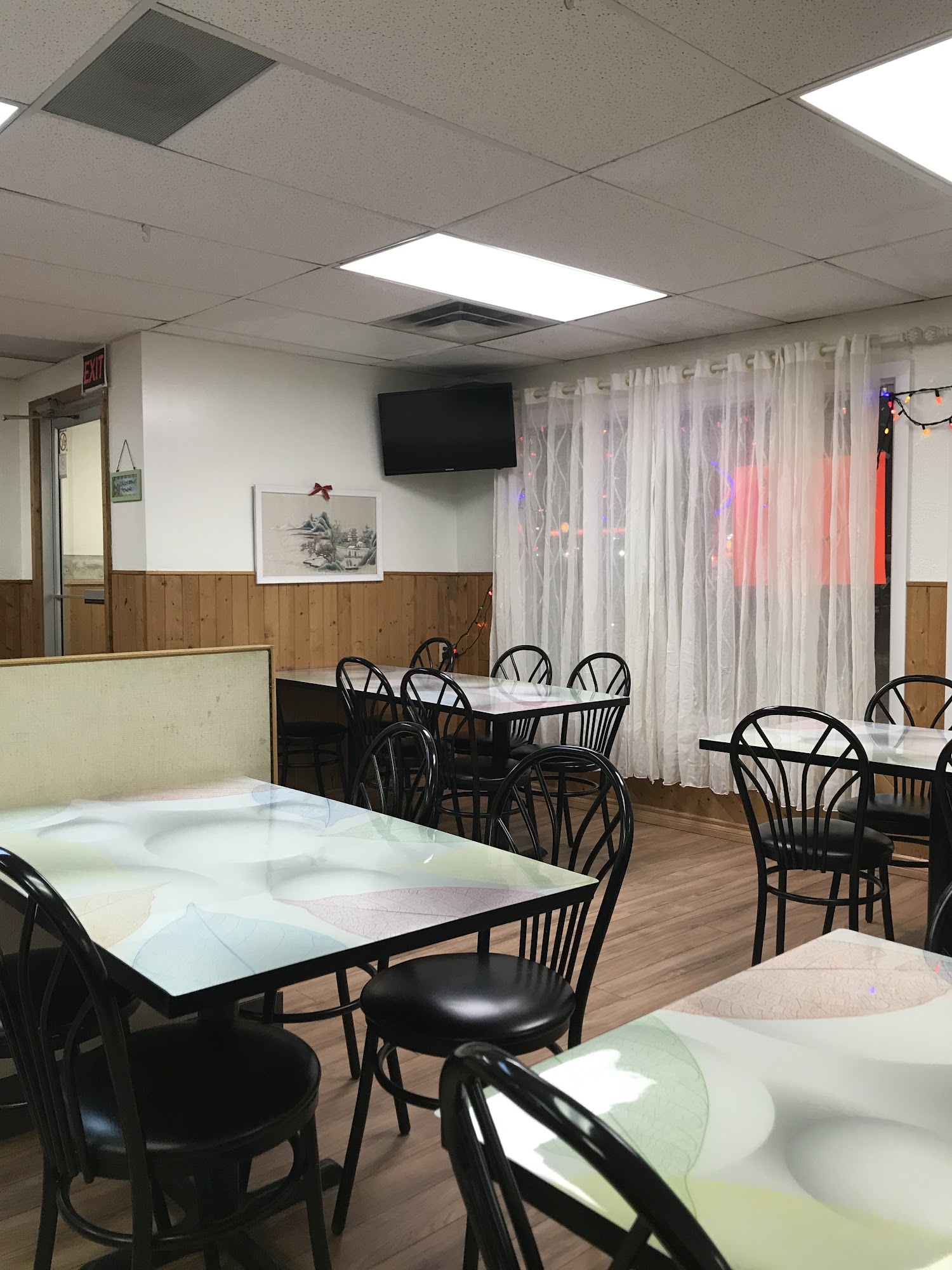 Jame's Chinese Restaurant 140 Fairford St W, Moose Jaw, SK S6H 1V3