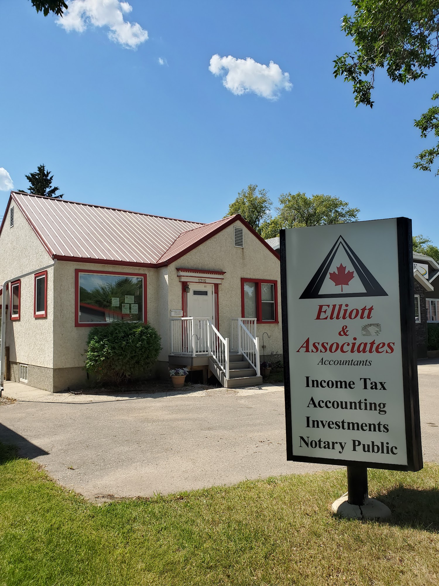 Elliott & Associates