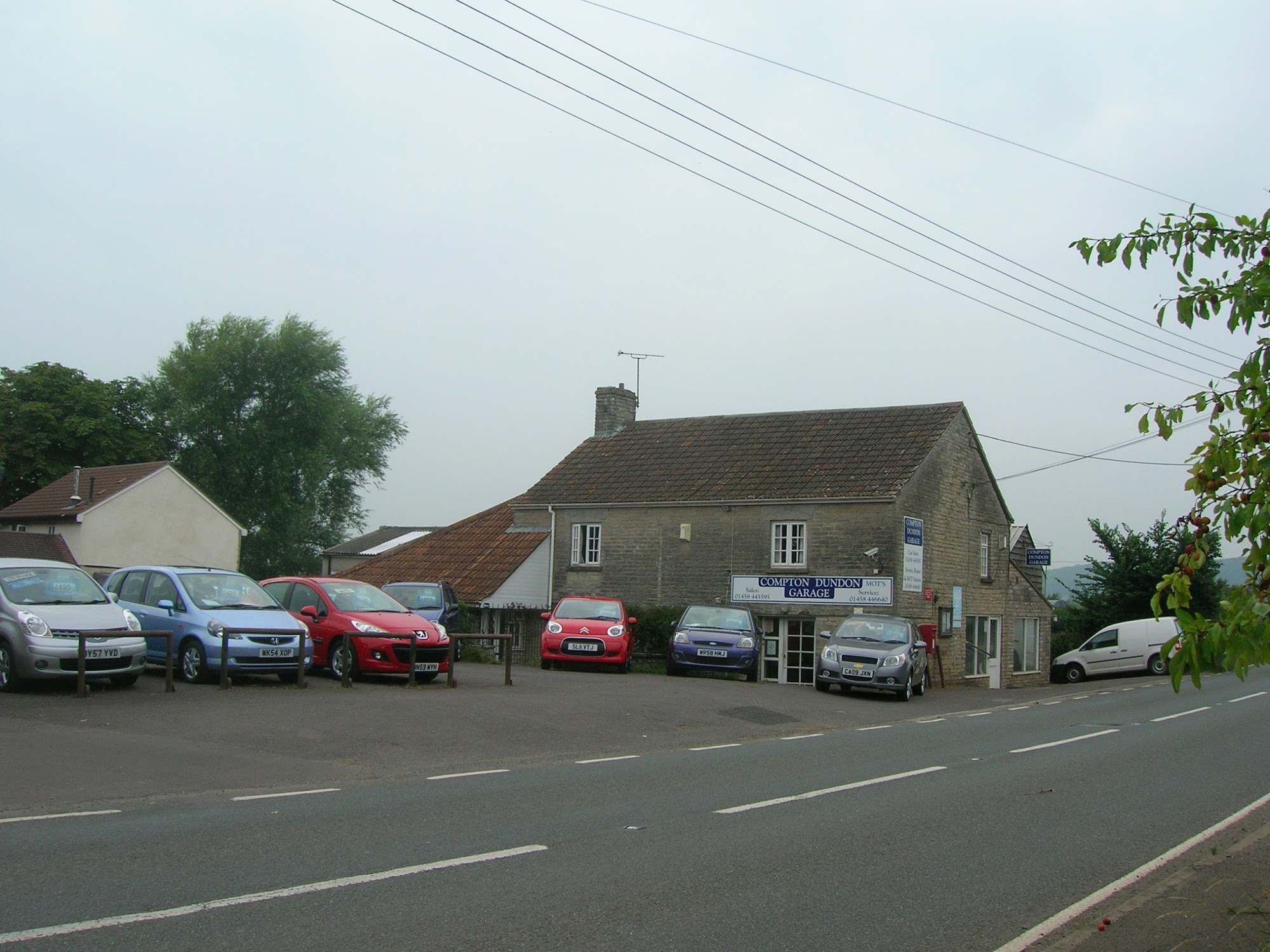Compton Dundon Garage