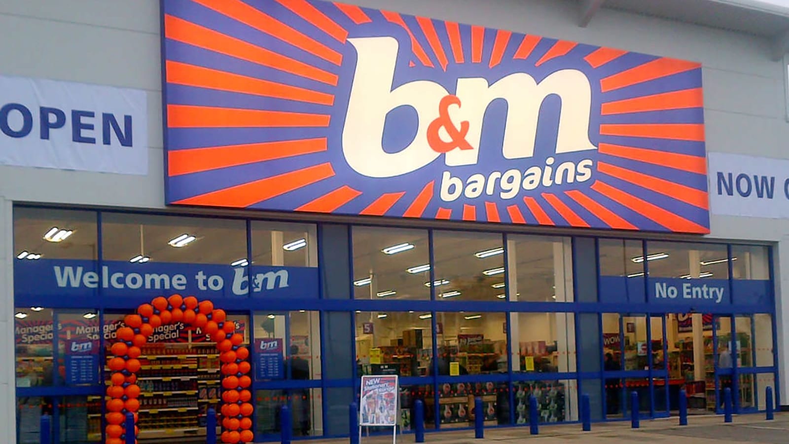 B&M Store