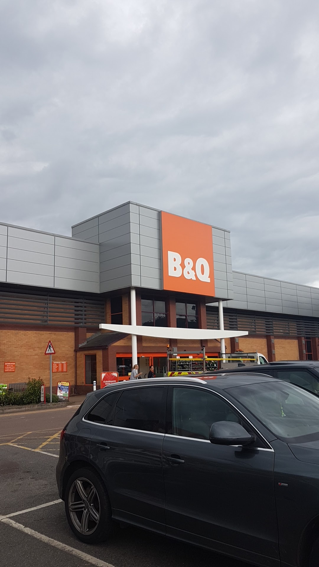 B&Q Handforth