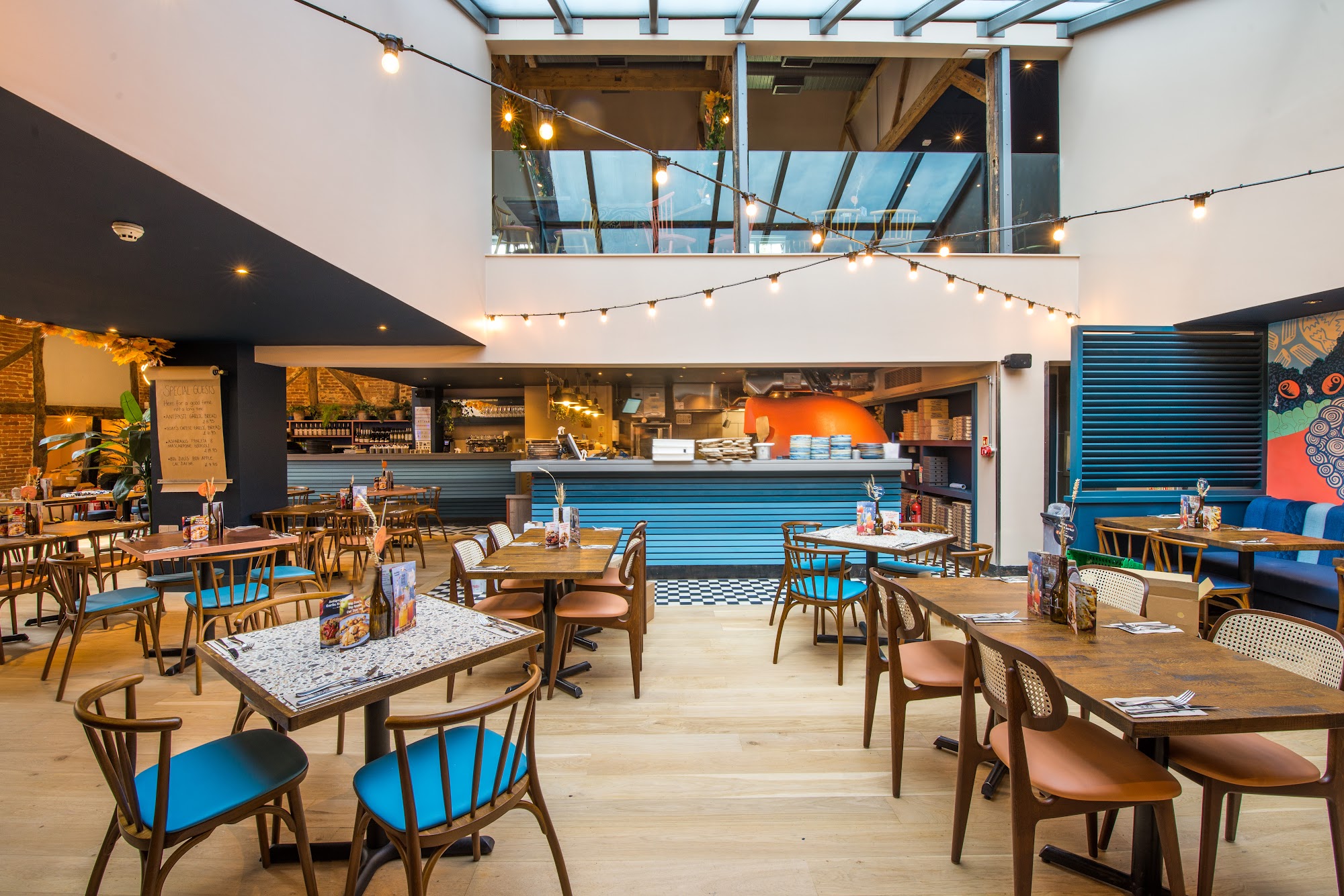 Zizzi - Farnham 68 Castle St, Farnham