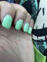 Q Nails