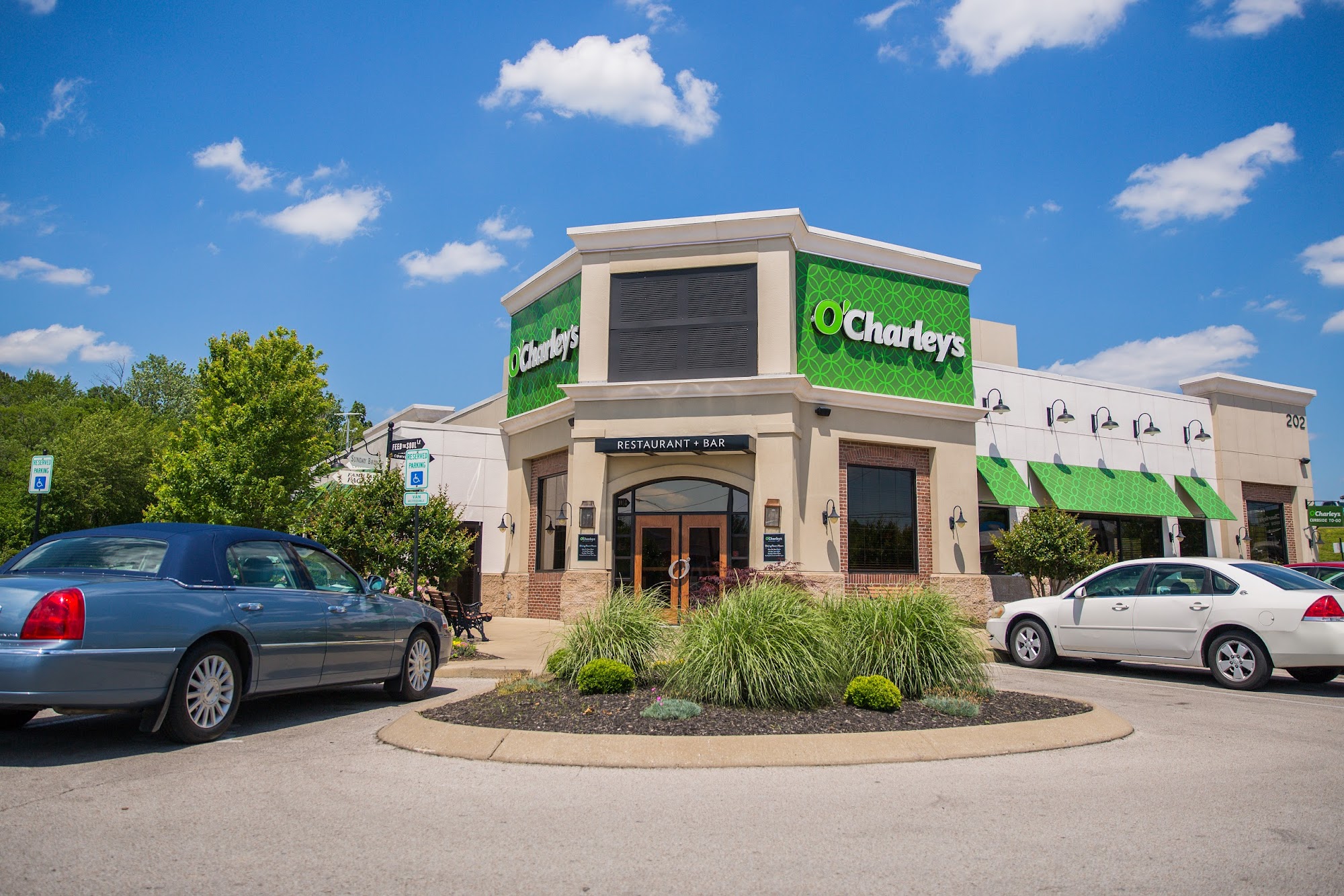 O'Charley's Restaurant & Bar