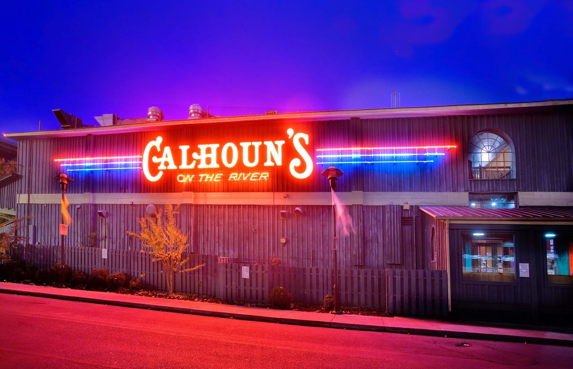 Calhoun's On The River