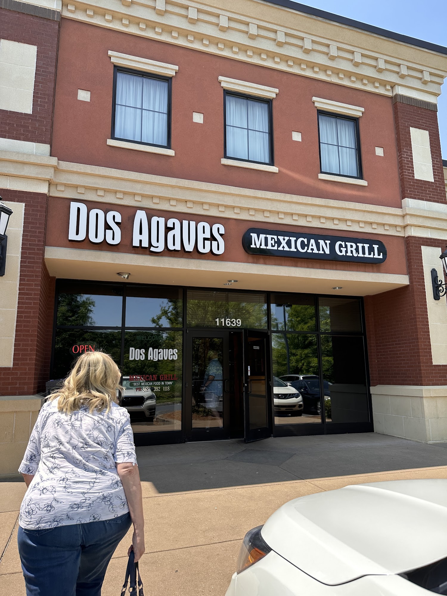 Dos Agaves Mexican Grill