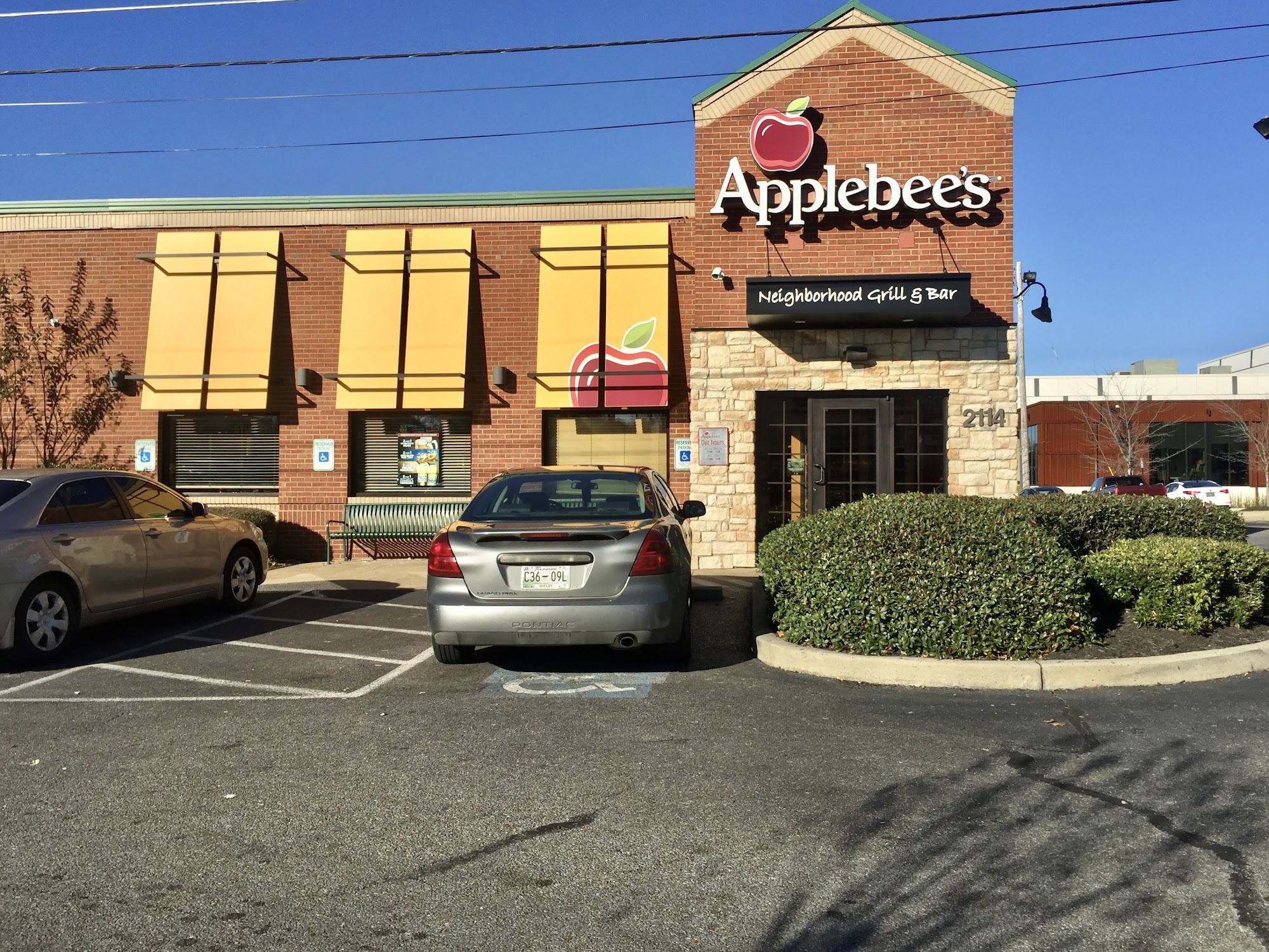 Applebee's Grill + Bar