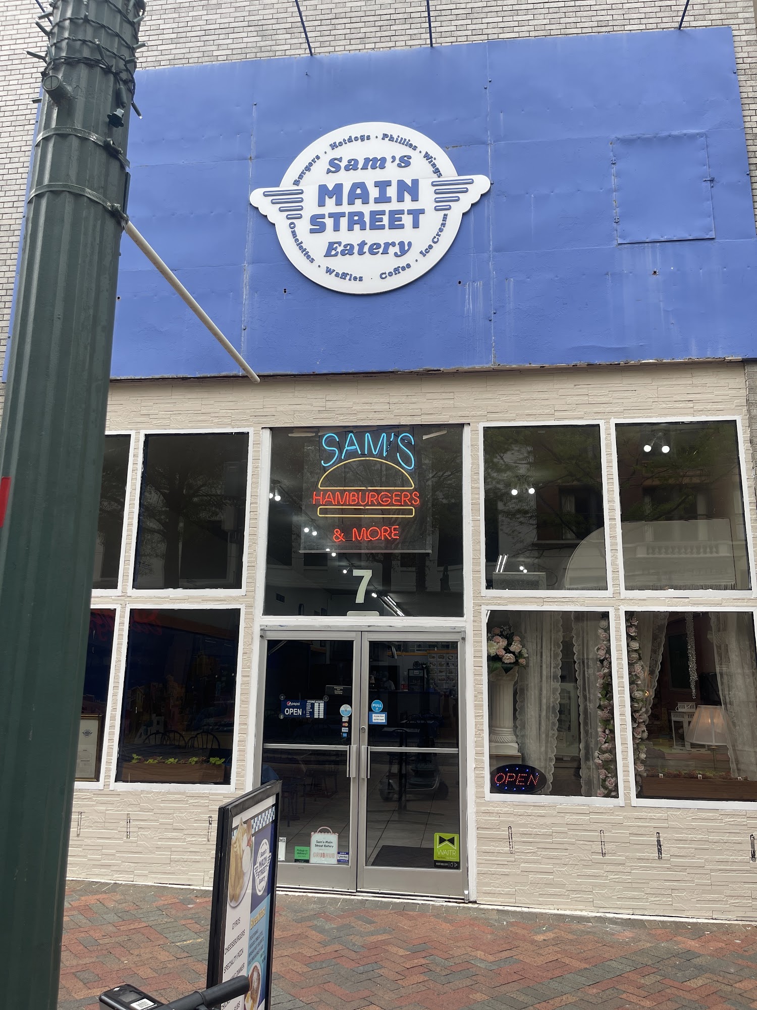 Sam's Main Street Eatery