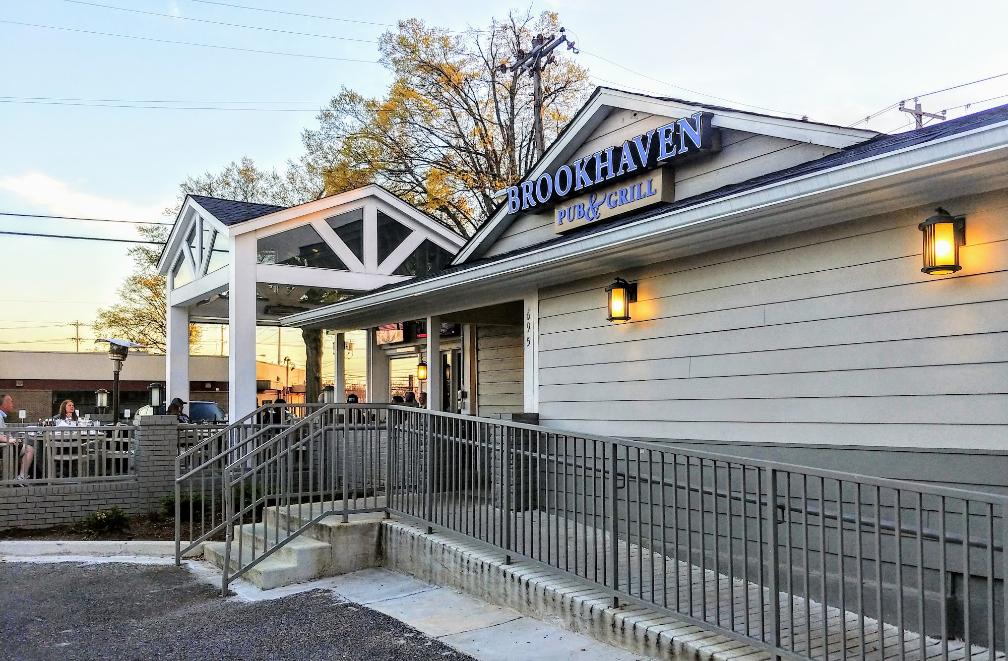 Brookhaven Pub & Grill