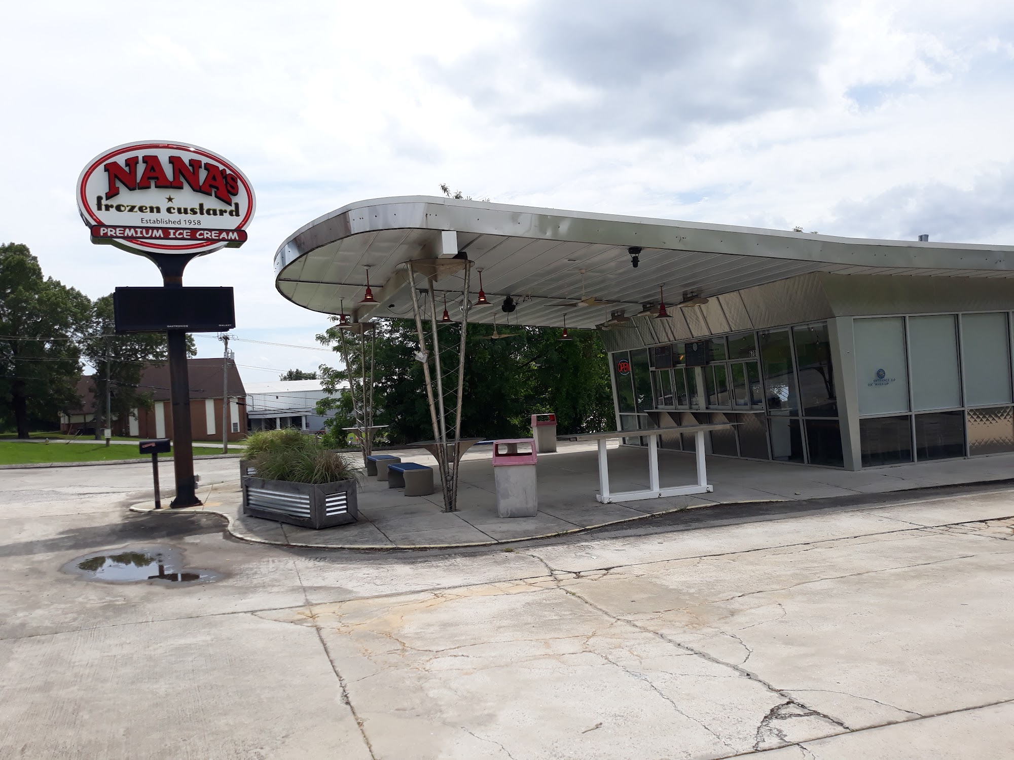 Nana's Frozen Custard