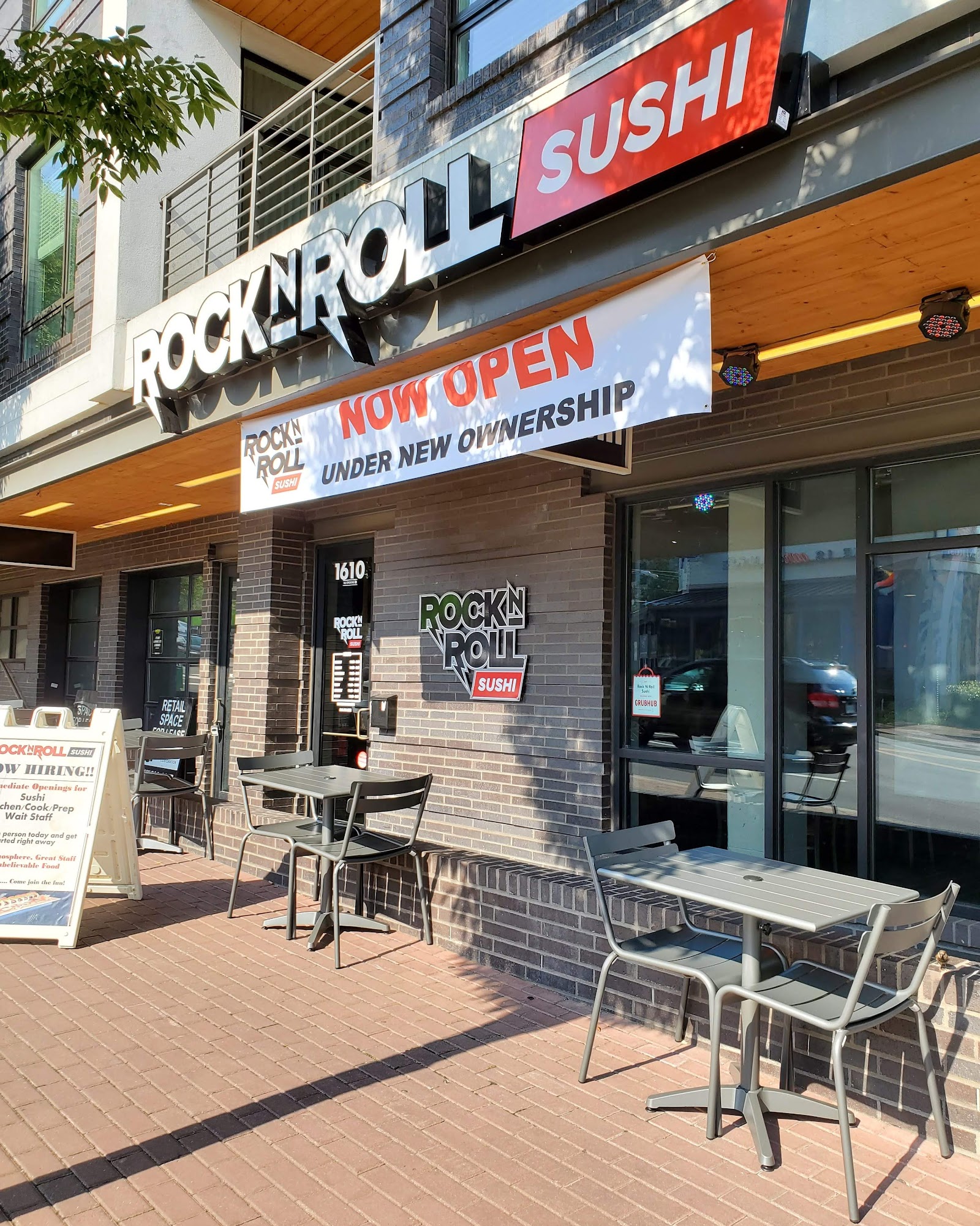 Rock n Roll Sushi - Vanderbilt