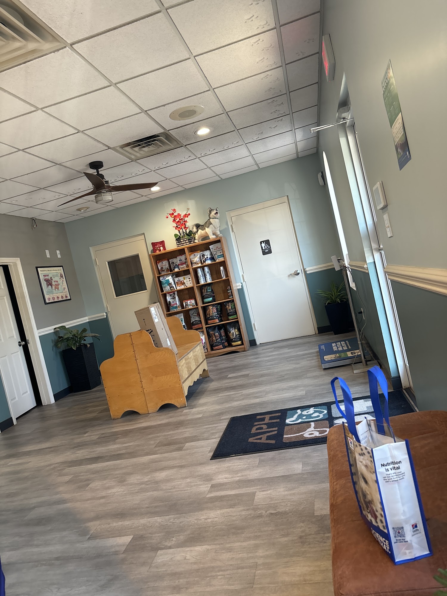 Academy Mobile Pet Clinic