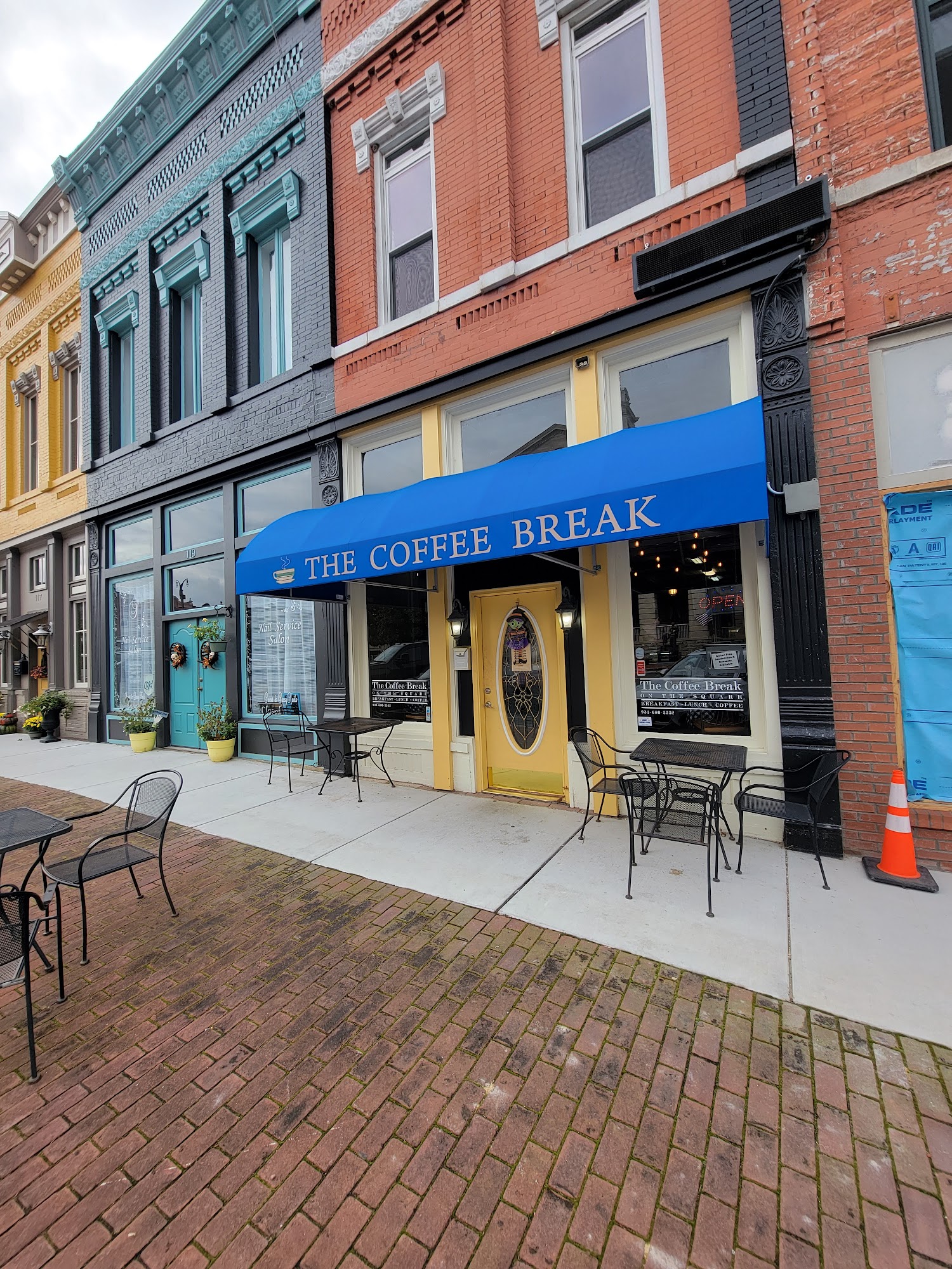 Coffee Break On The Square