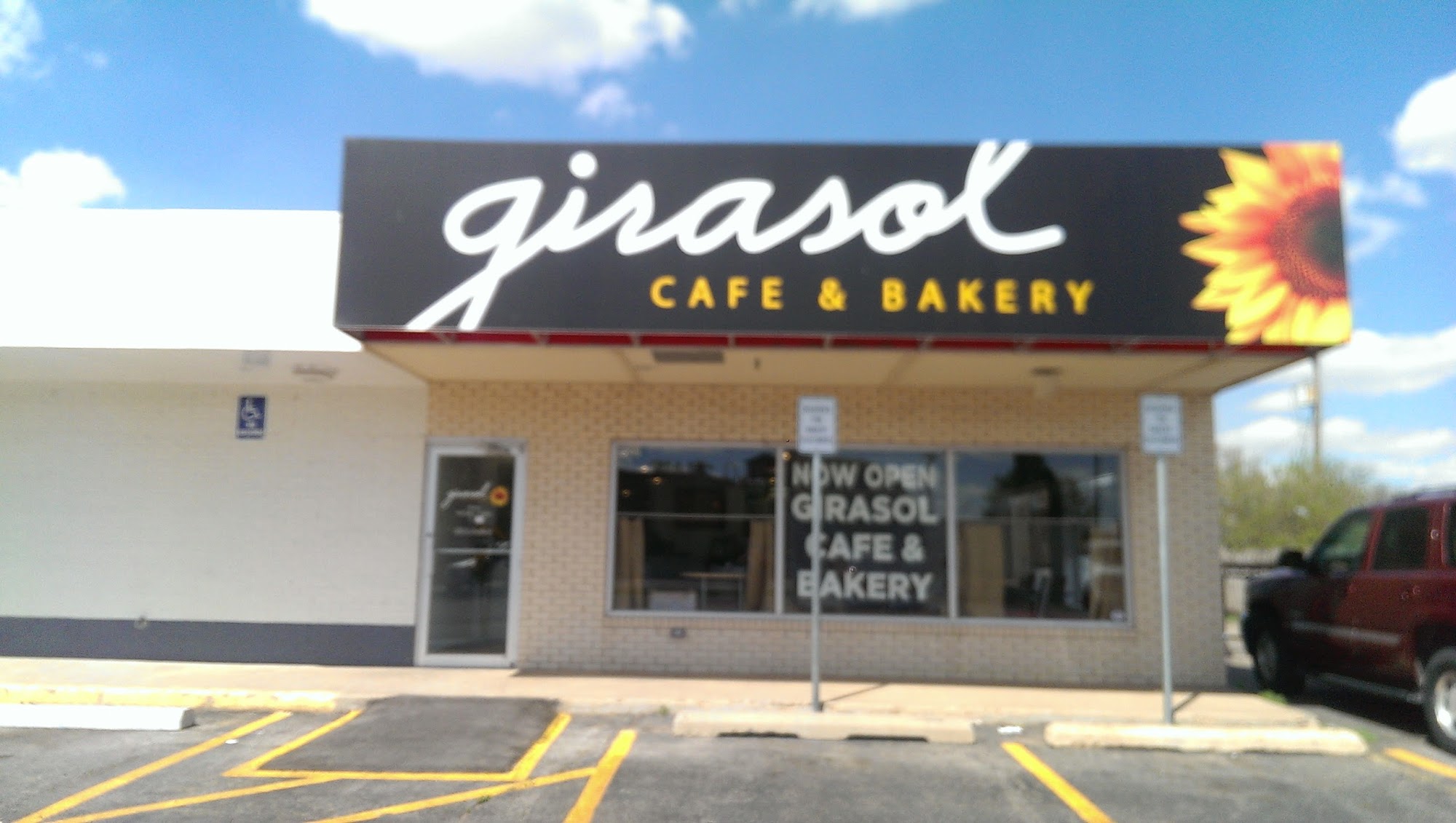 Girasol Cafe and Bakery