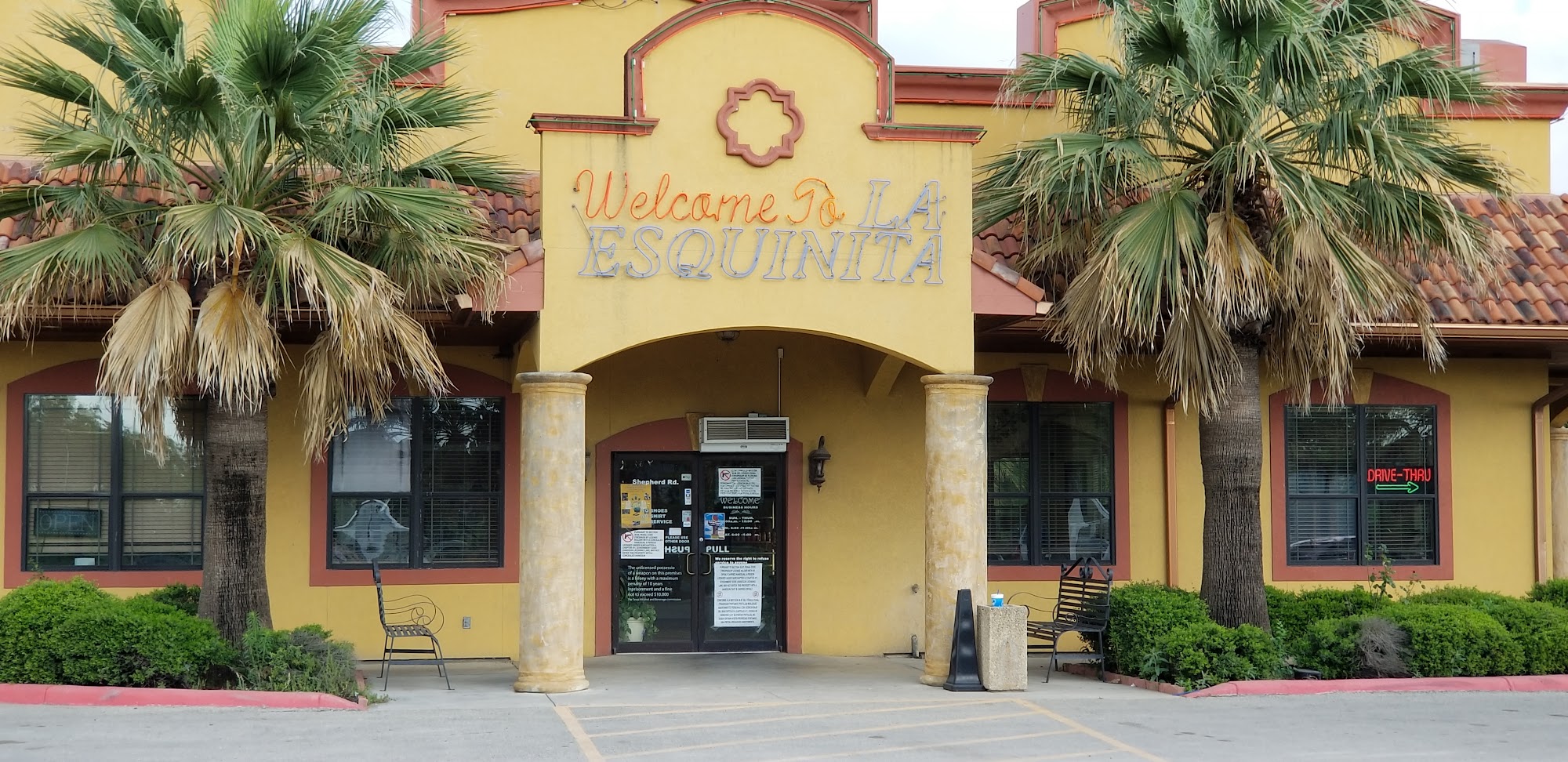 La Esquinita Mexican Restaurant & Meat Market