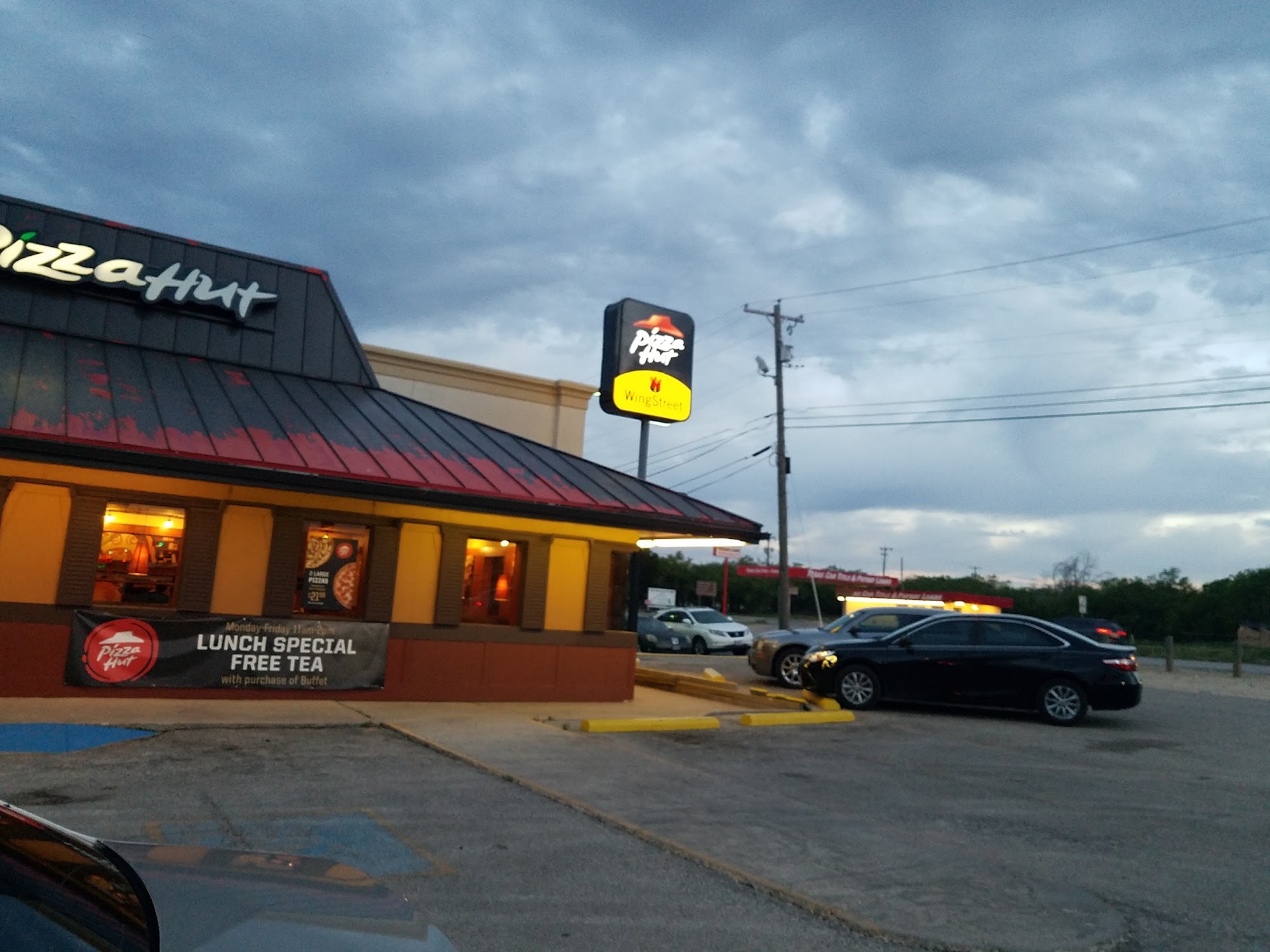 Pizza Hut