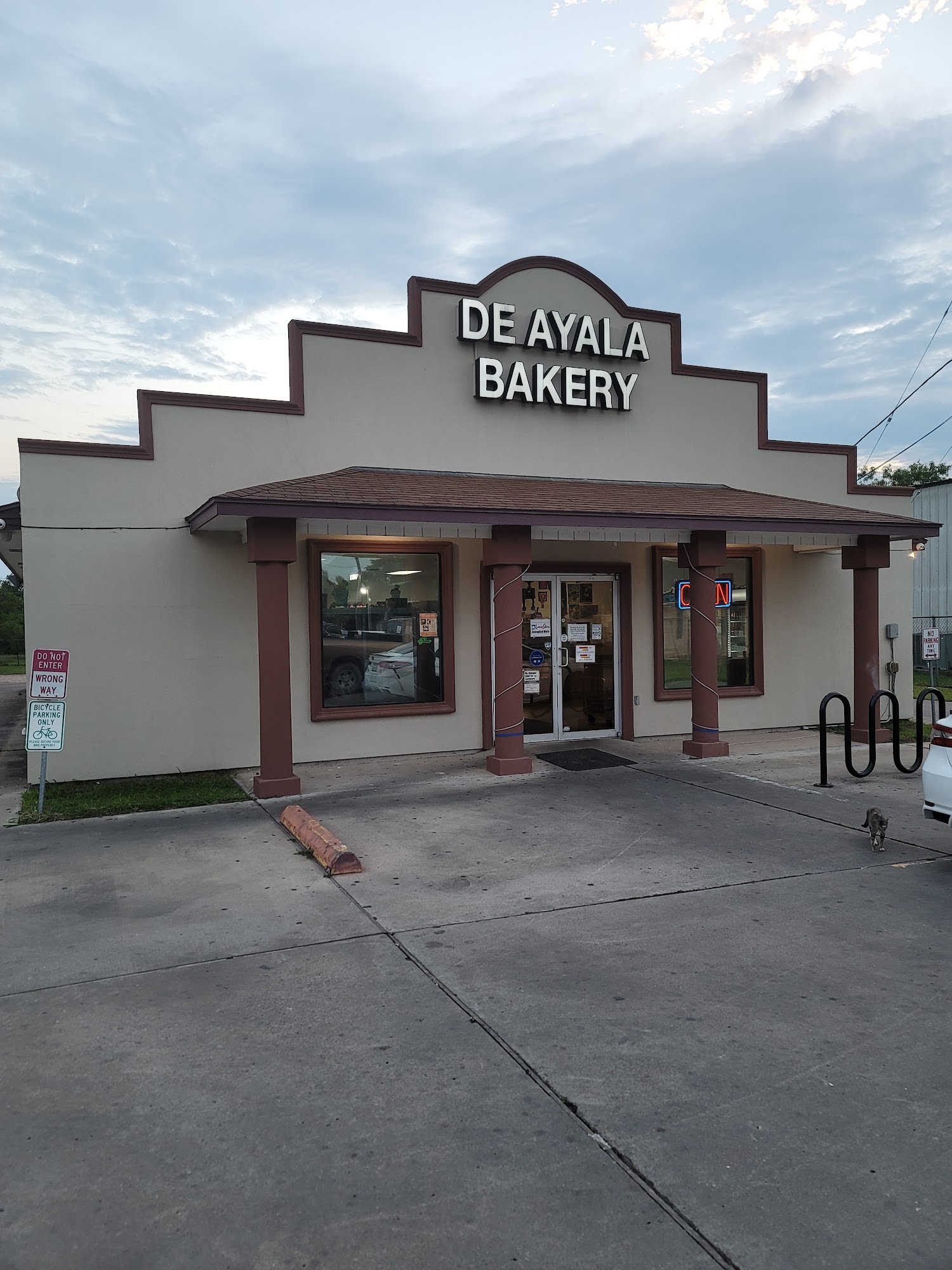 De Ayala Bakery