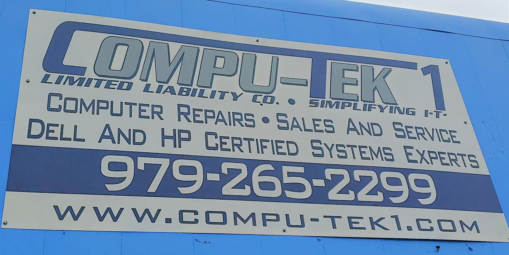 Compu-Tek1 Computer Repairs 716 W Plantation Dr APT 108, Clute Texas 77531