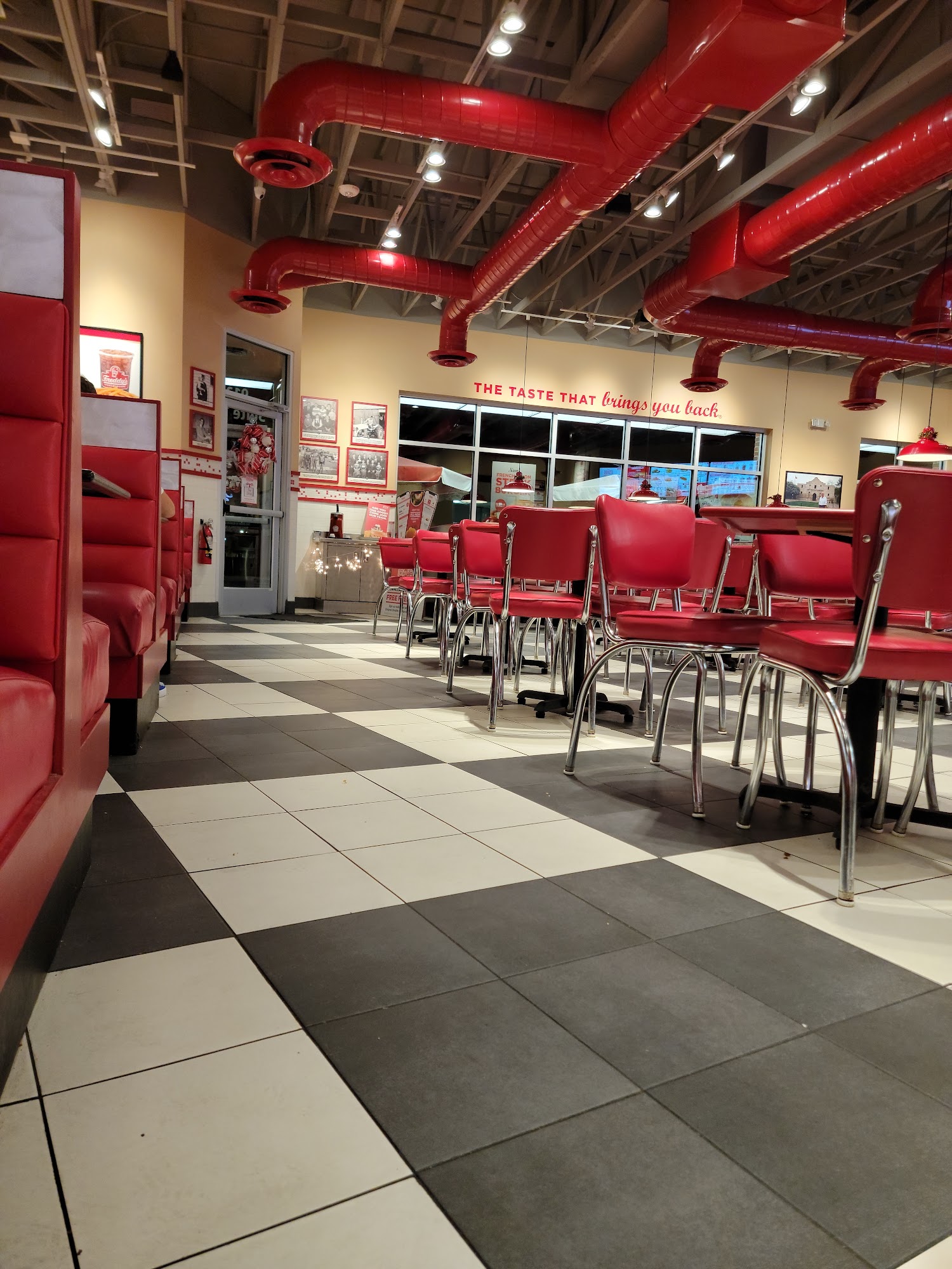 Freddy's Frozen Custard & Steakburgers