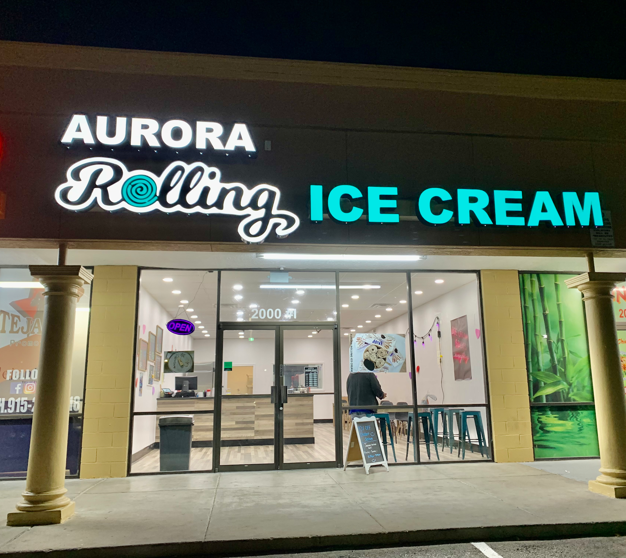aurora rolling ice cream