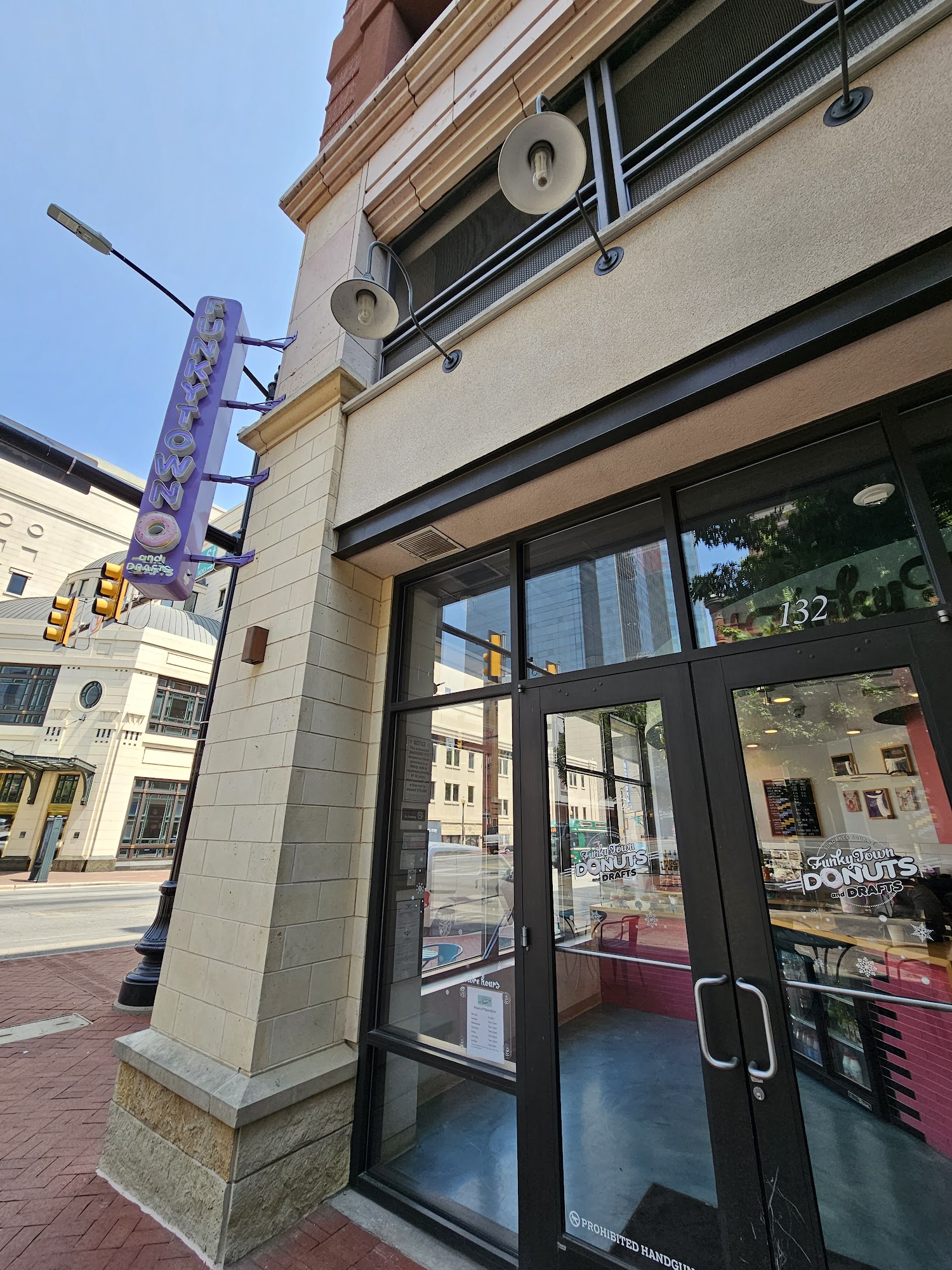 FunkyTown Donuts and Drafts