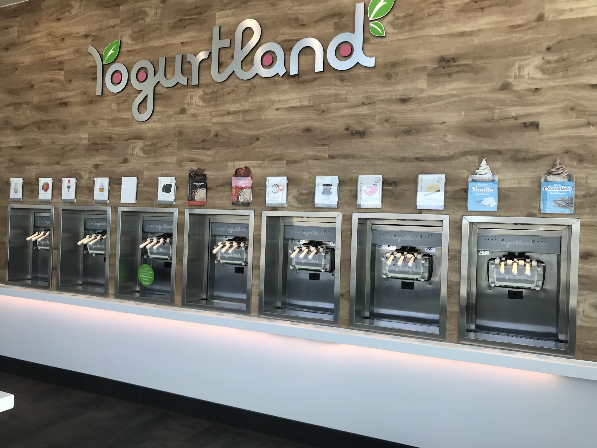 Yogurtland Waterside