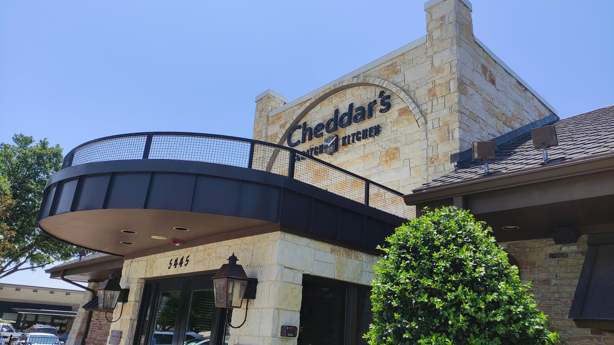 Cheddar's Scratch Kitchen