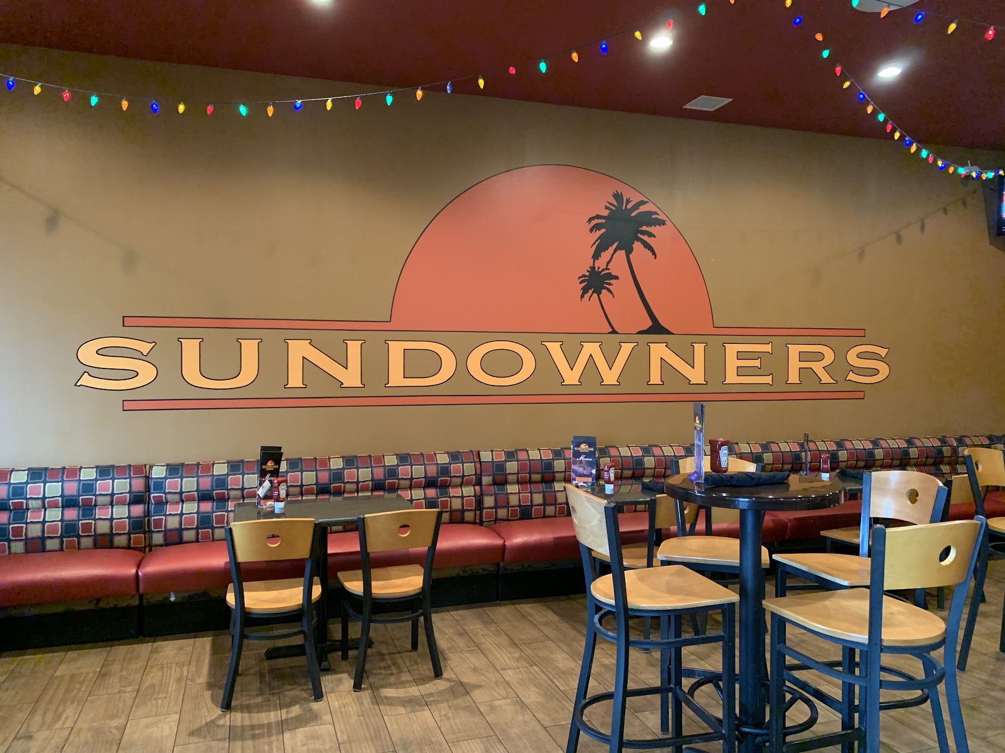 Sundowner's Bar & Grill