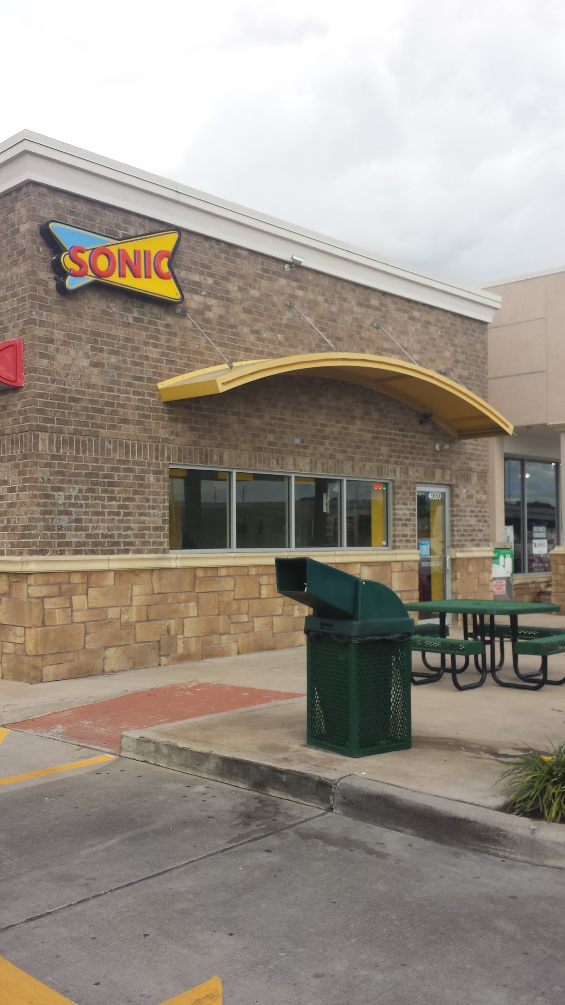 Sonic Drive-In