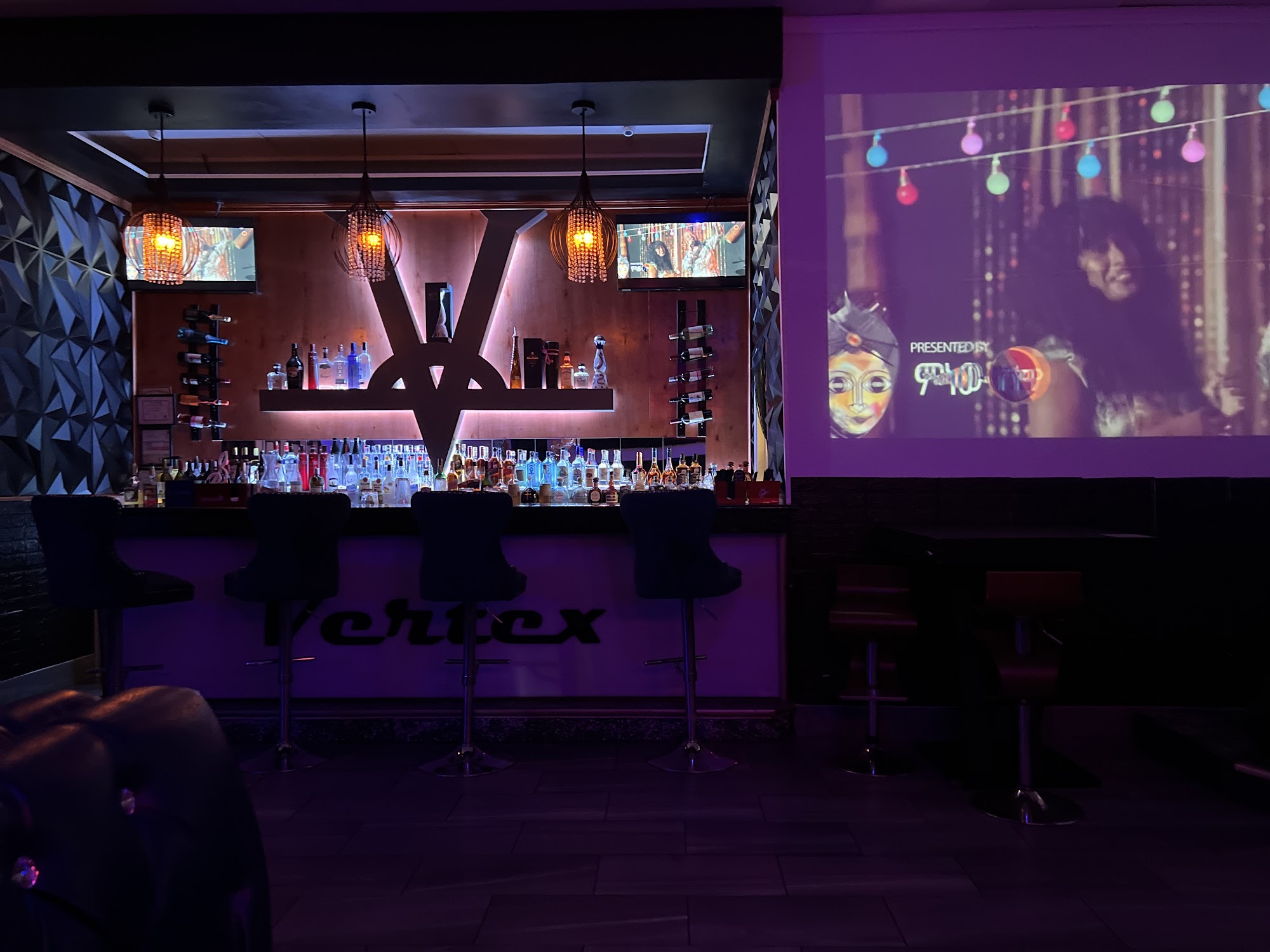 Vertex Lounge