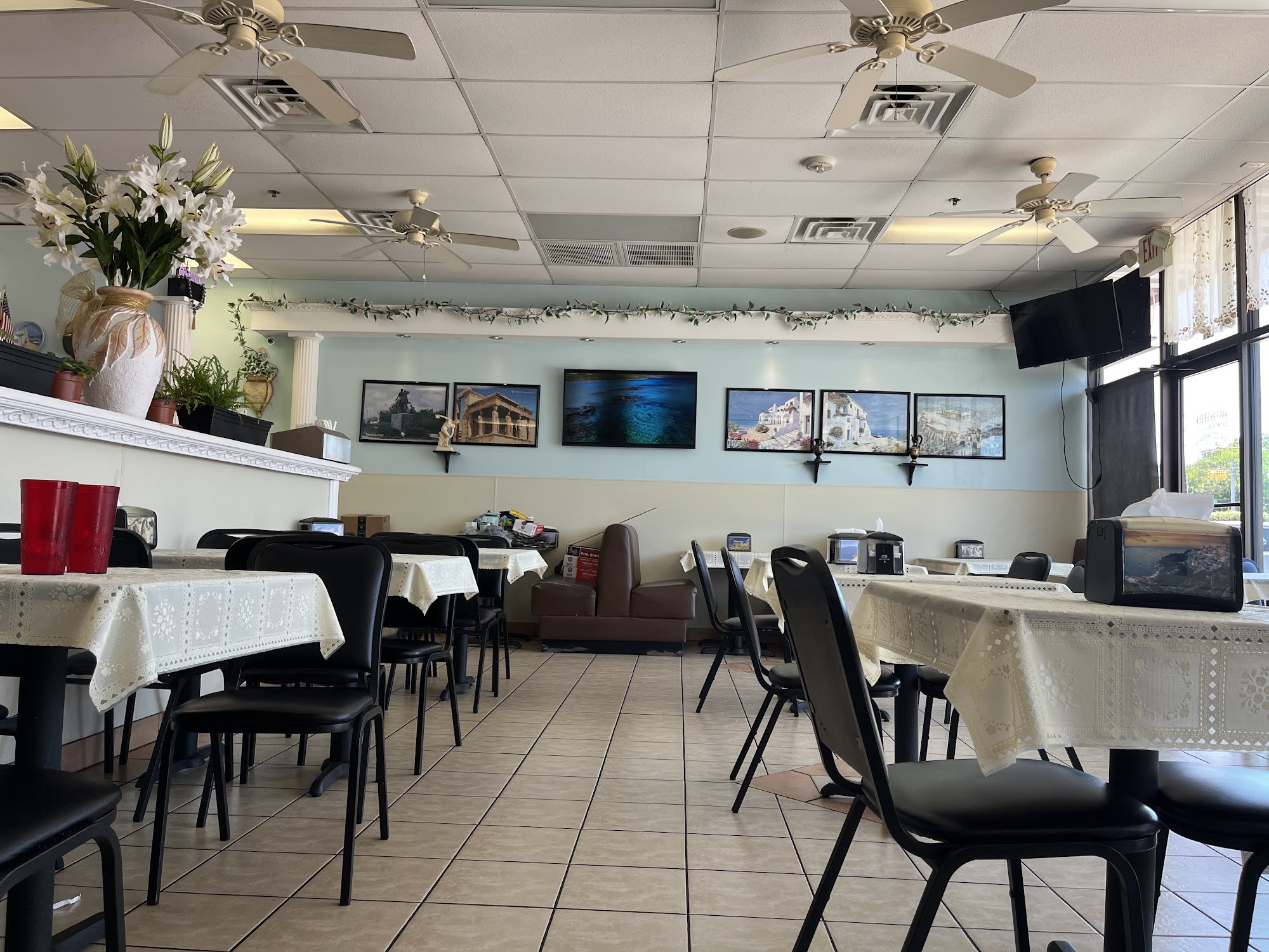 Savvas greek cuisine and grill