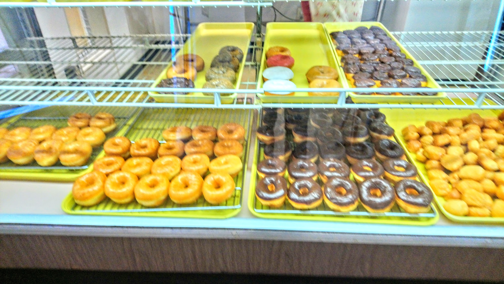 Donuts & Donuts