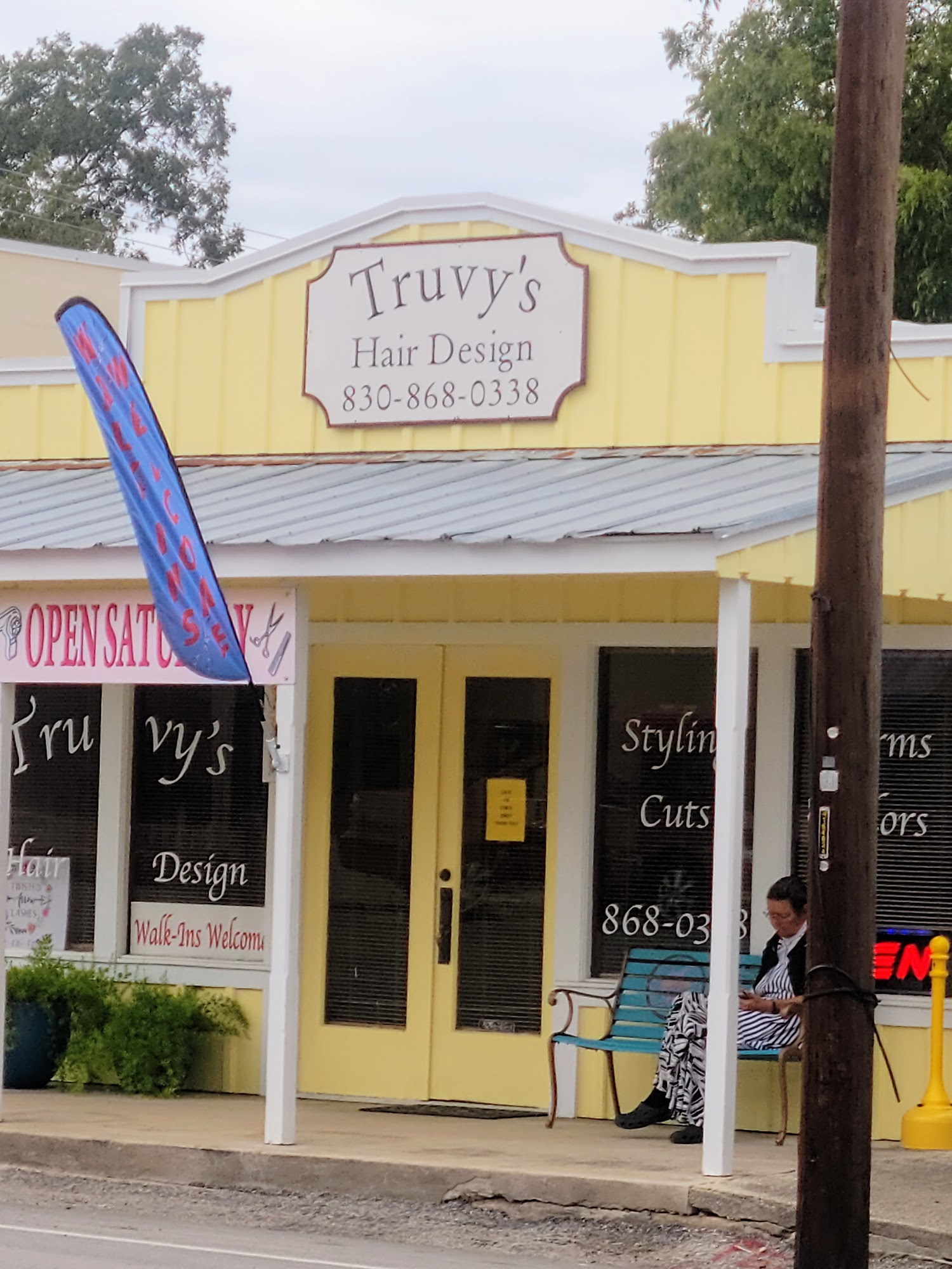 Truvy's Hair Design 107 N Nugent Ave, Johnson City Texas 78636