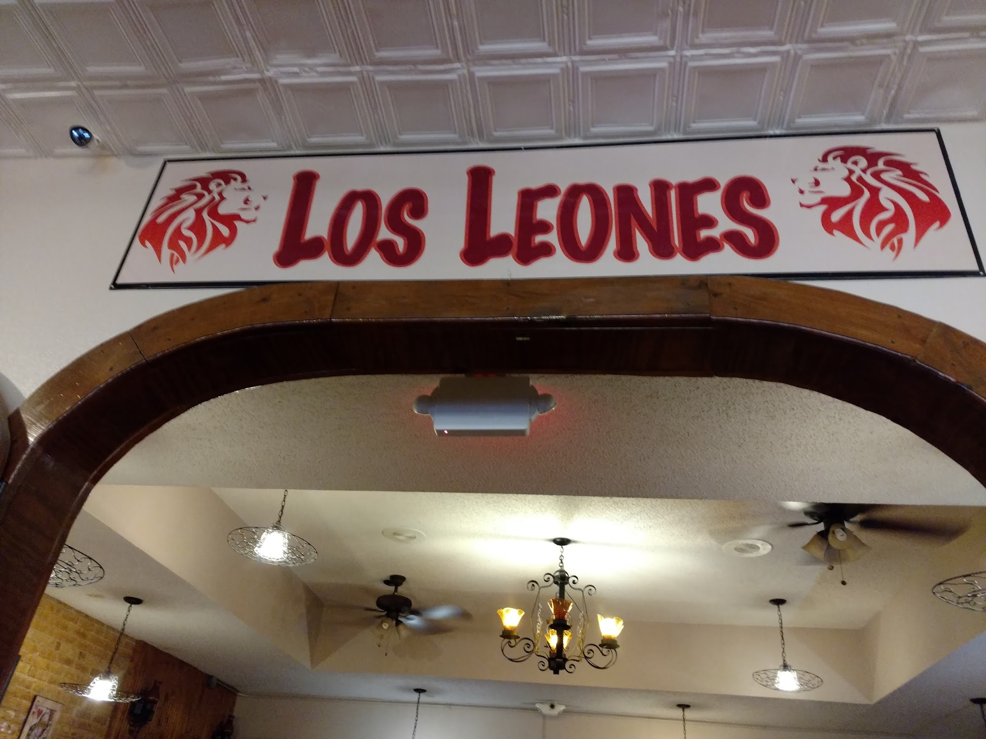 Los Leones Restaurant
