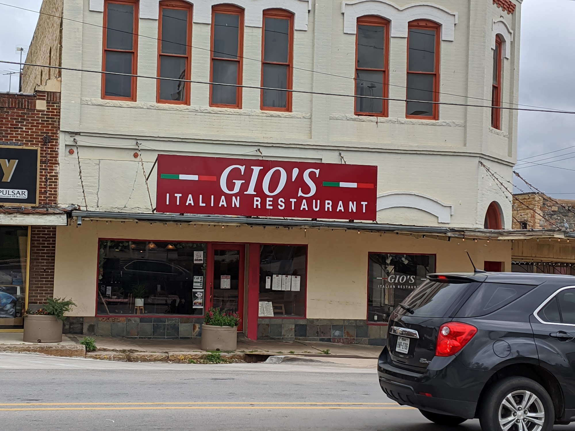 Gio's Italian Restaurant