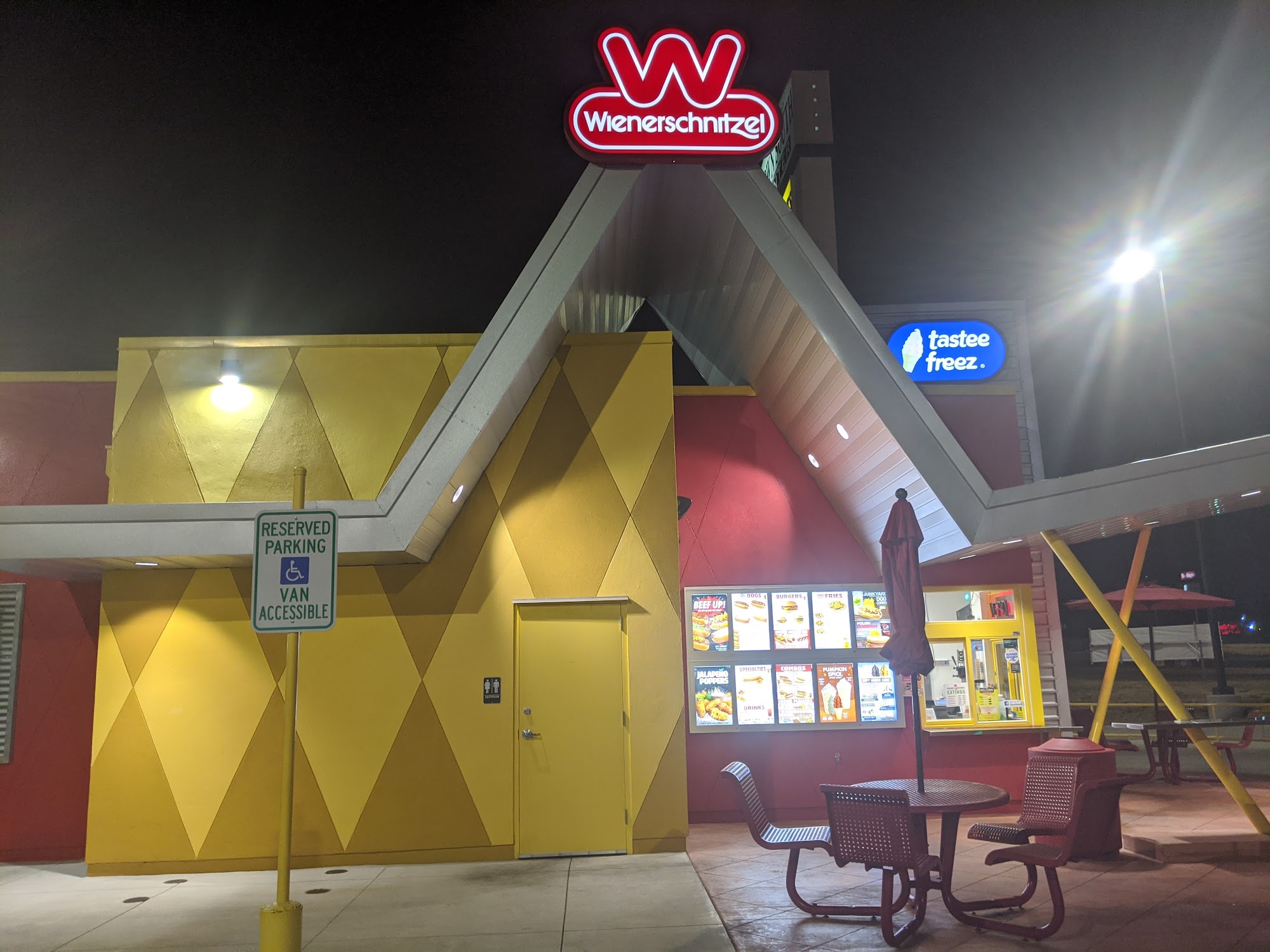 Wienerschnitzel