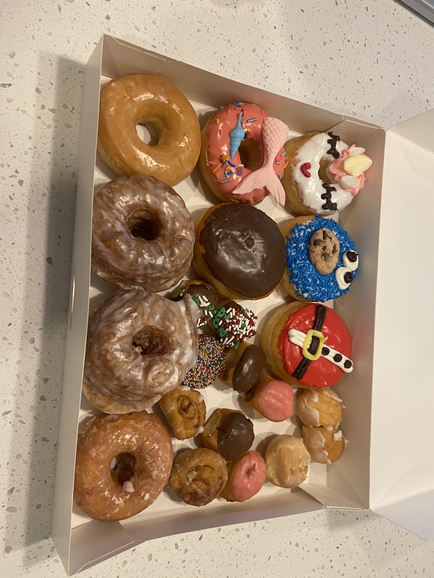 Donut box