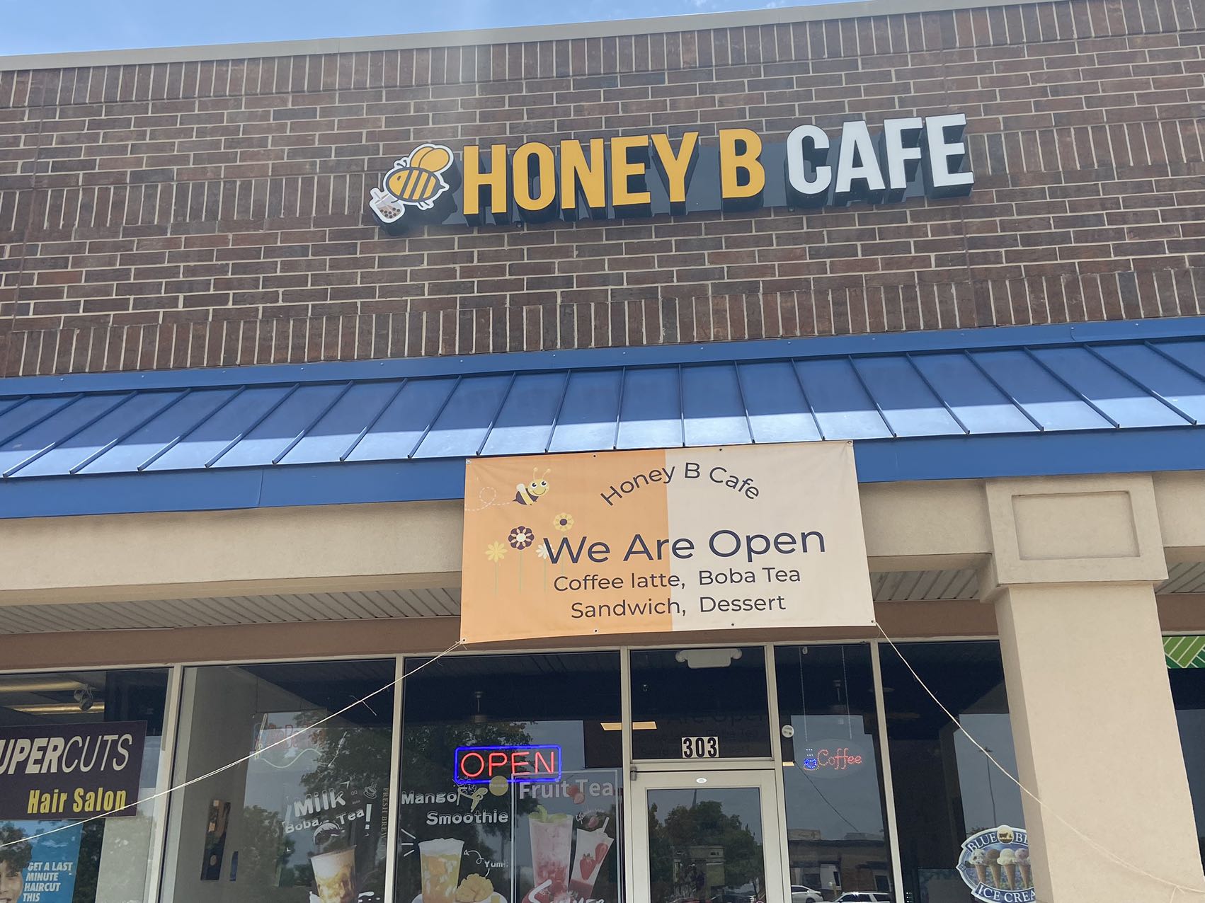 Honey B Café - Boba tea & Coffee