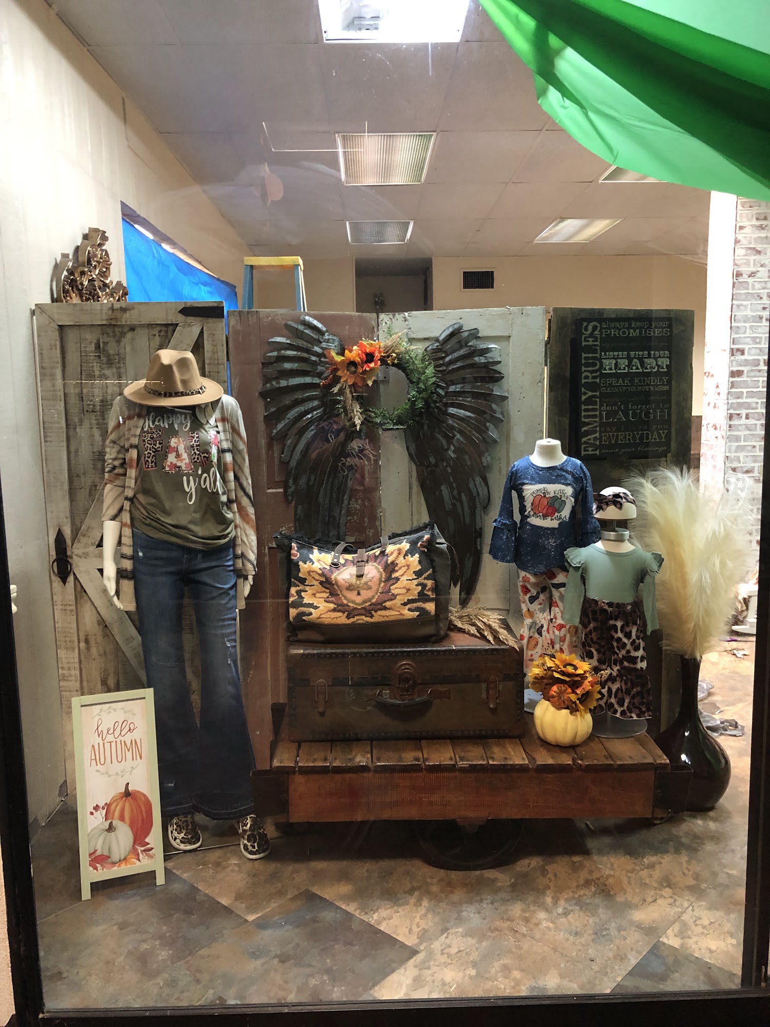 Emerald Lane Boutique 2801 Hwy 180 E, #23, Mineral Wells Texas 76067