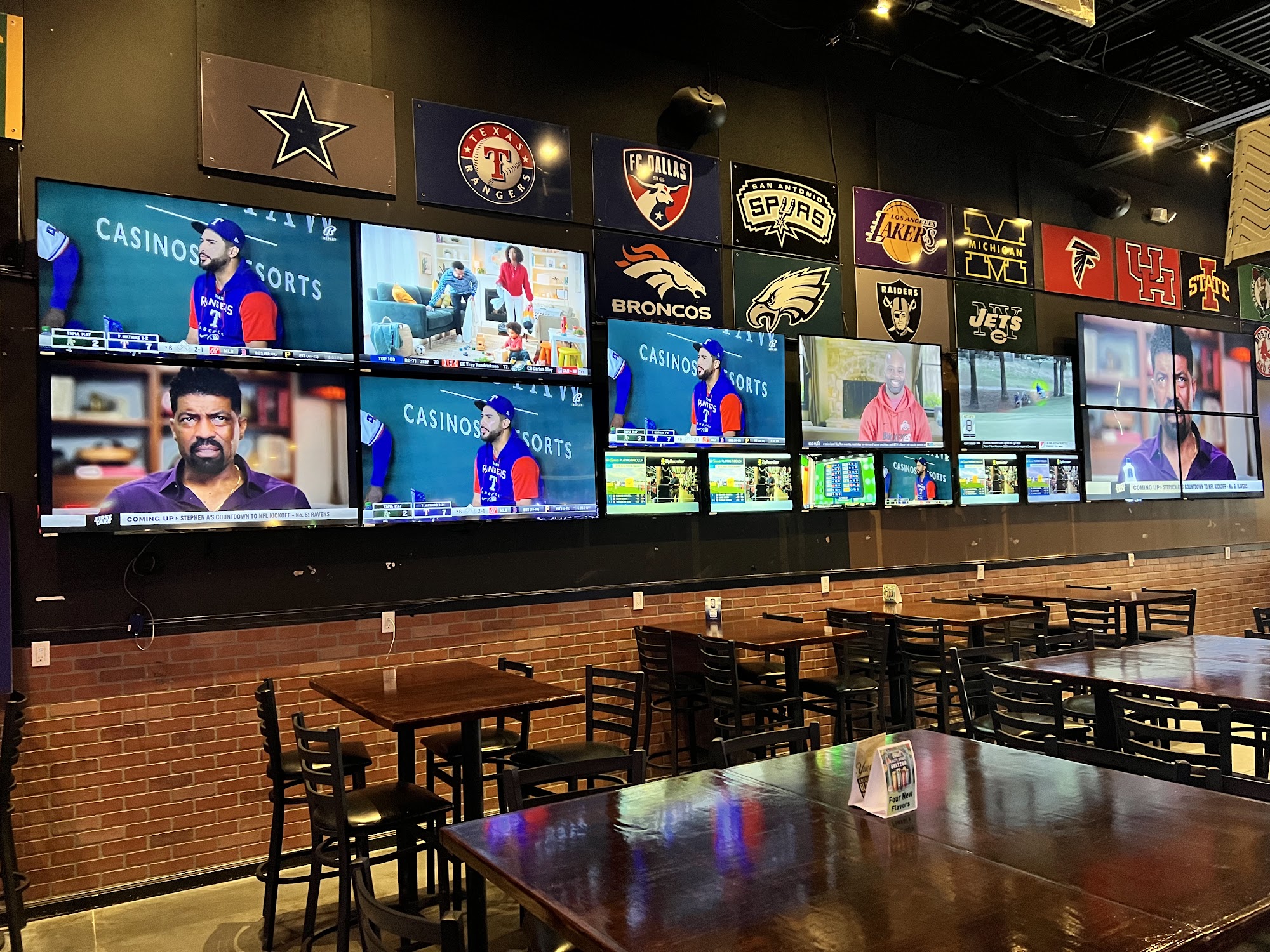 Tailgaters Sports Bar & Grill