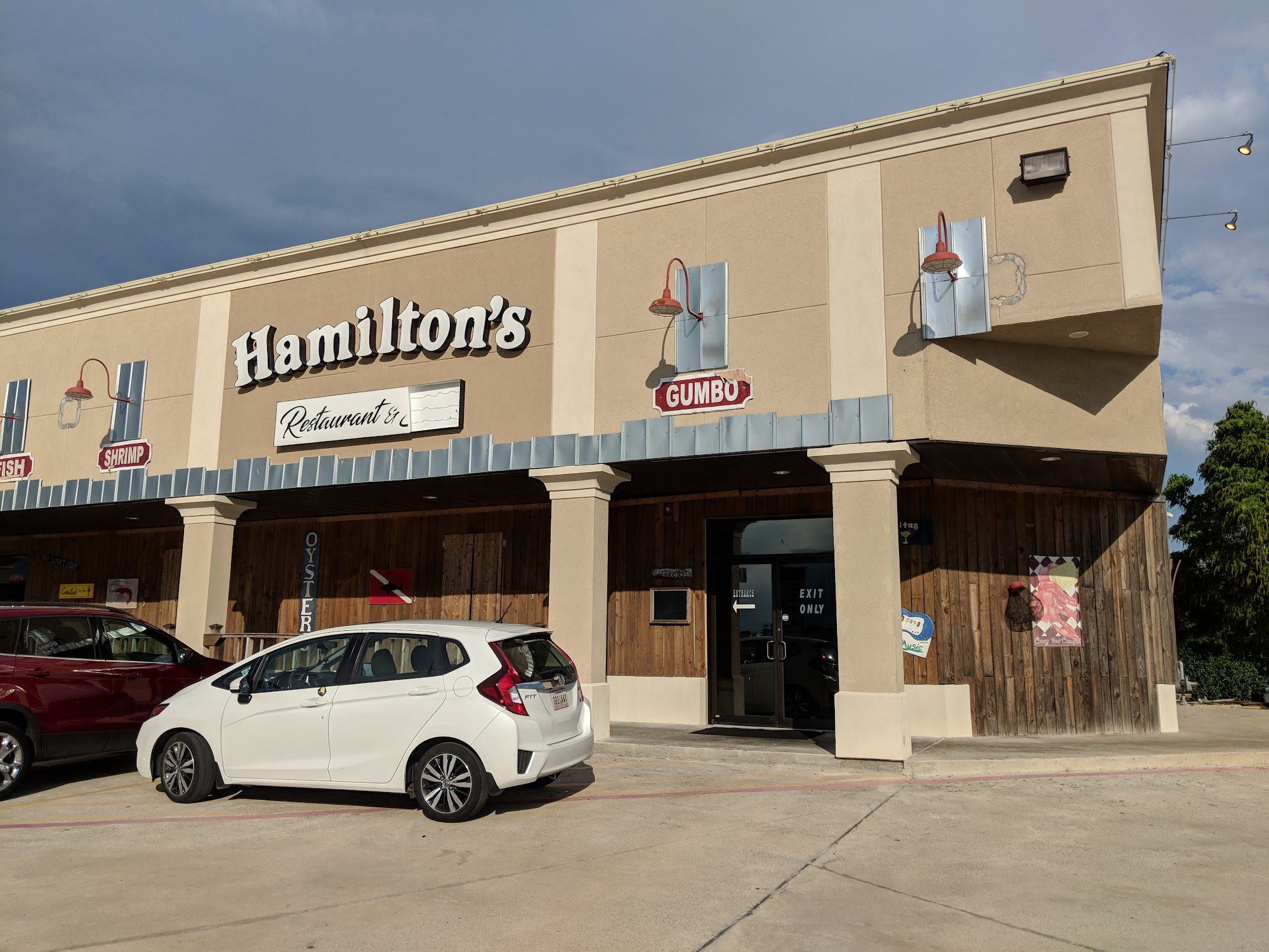 Hamilton's Restaurant And Bar