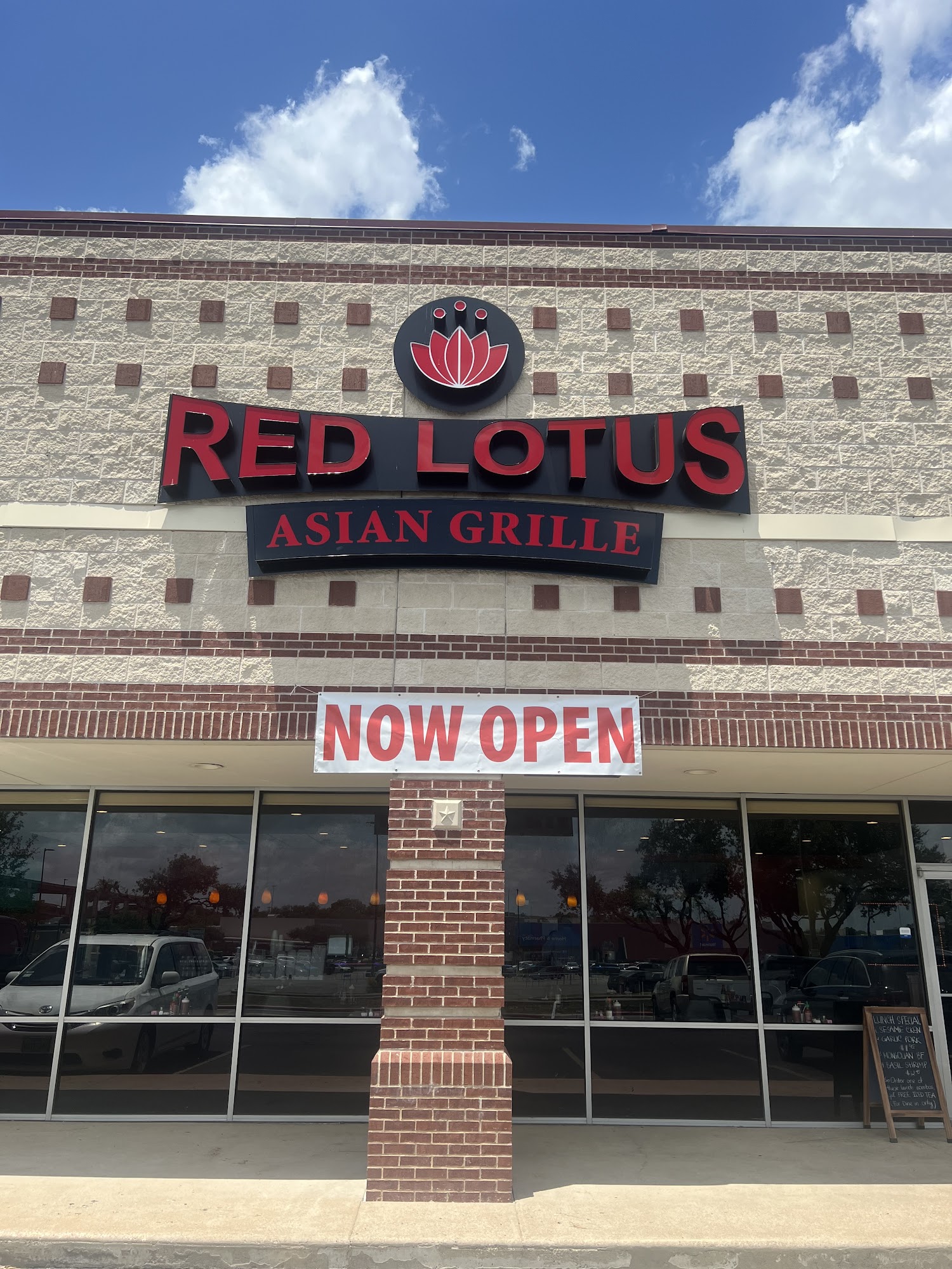 RED LOTUS ASIAN GRILLE ROUND ROCK